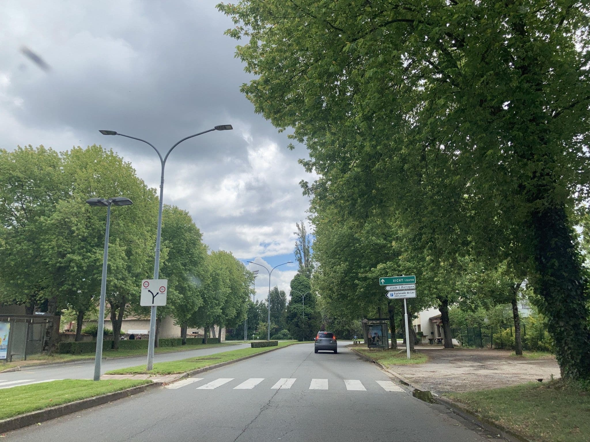 Street view near Brienne Eric, Vichy — © tasmaniadevil (CC BY-SA · Mapillary)