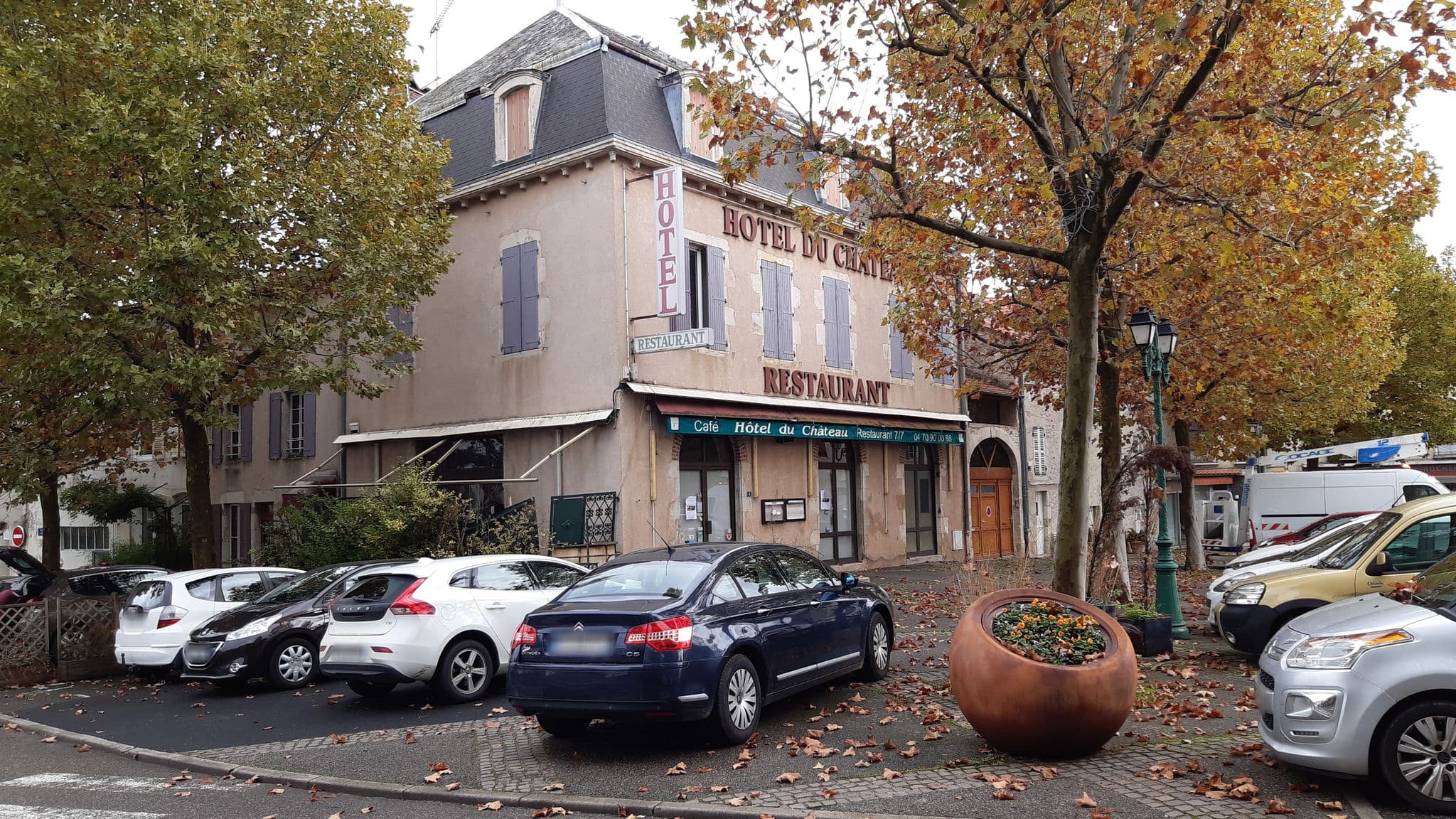 Street view near Hôtel de l'Agriculture, Gannat — © cyrille37 (CC BY-SA · Mapillary)