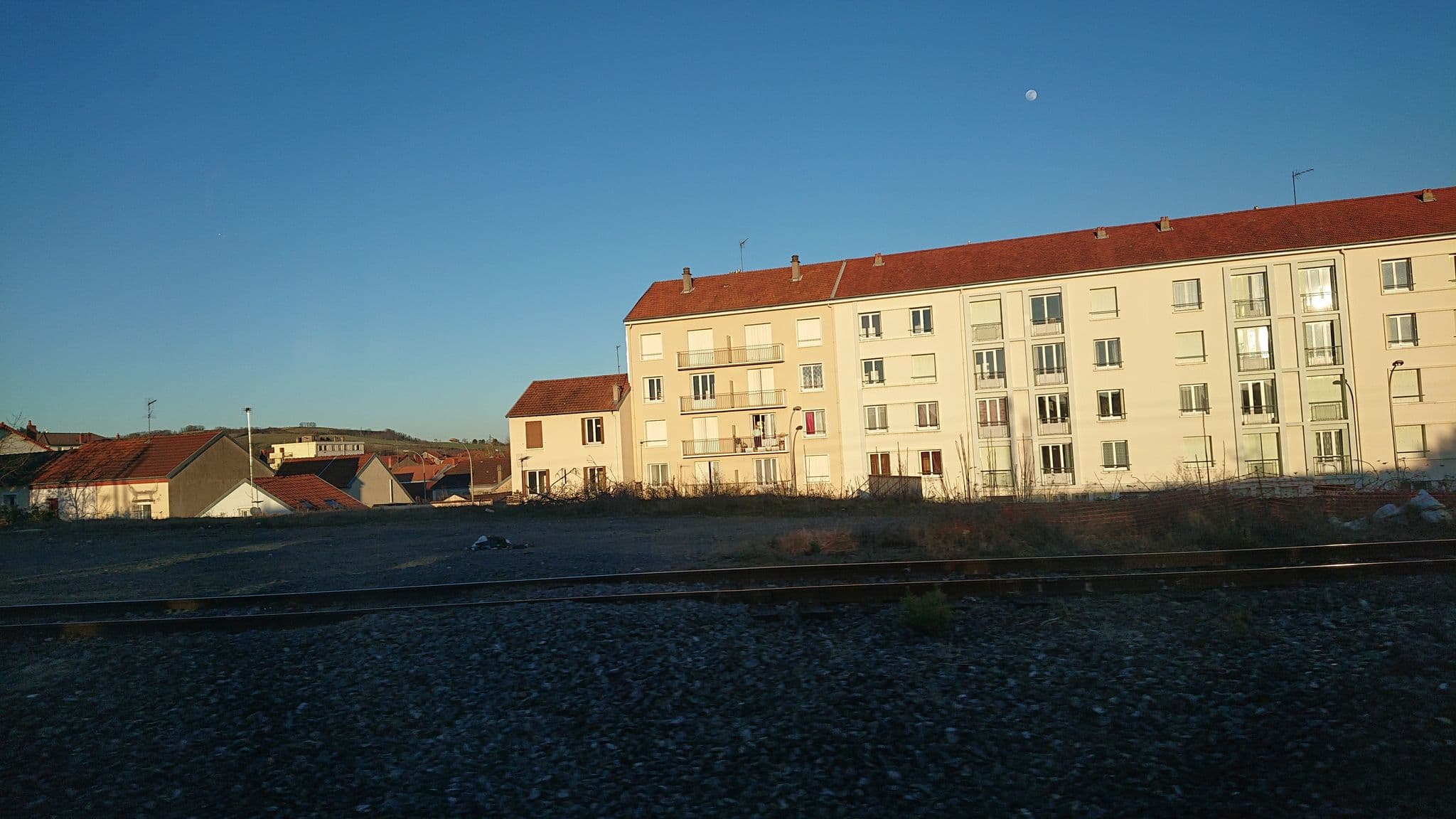 Street view near Hotel Biarritz, Vichy — © remonet (CC BY-SA · Mapillary)