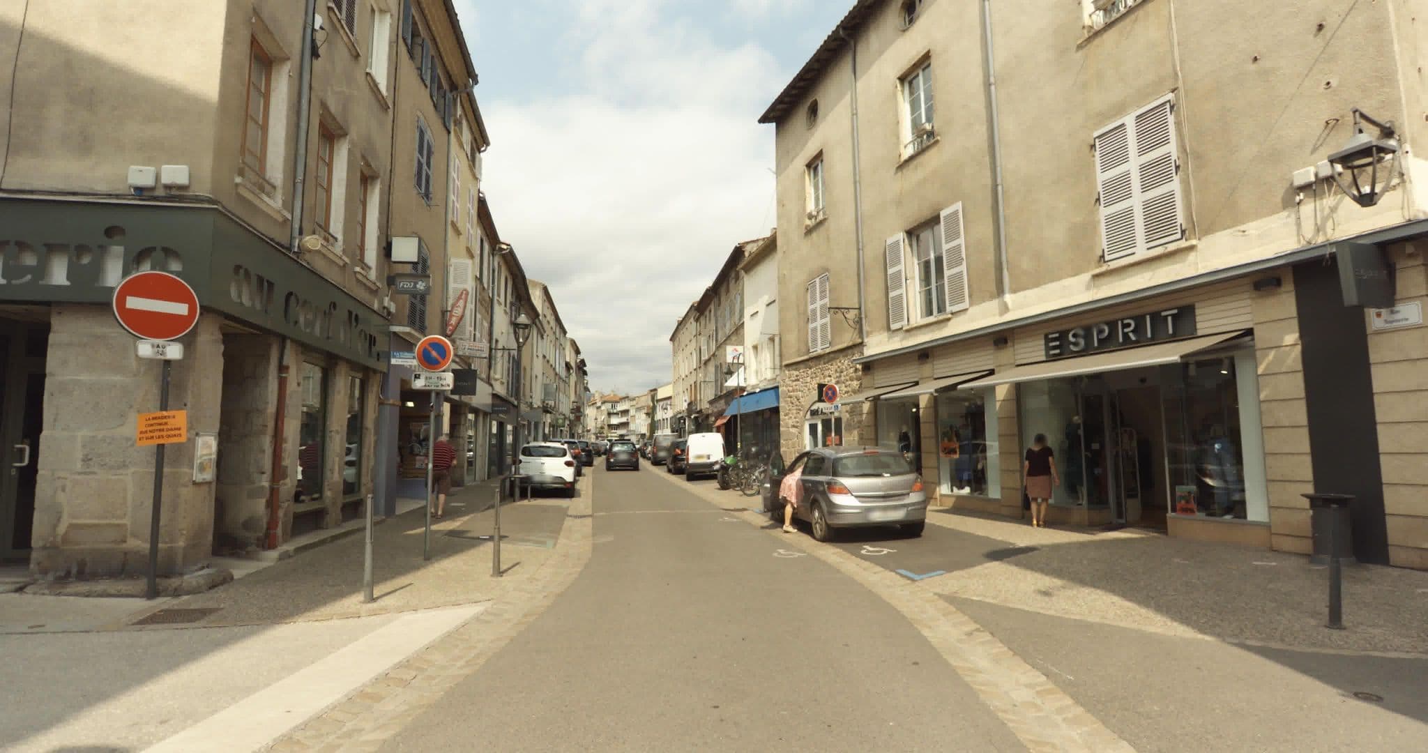 Street view near La Renaissance, Montbrison — © sogefi (CC BY-SA · Mapillary)