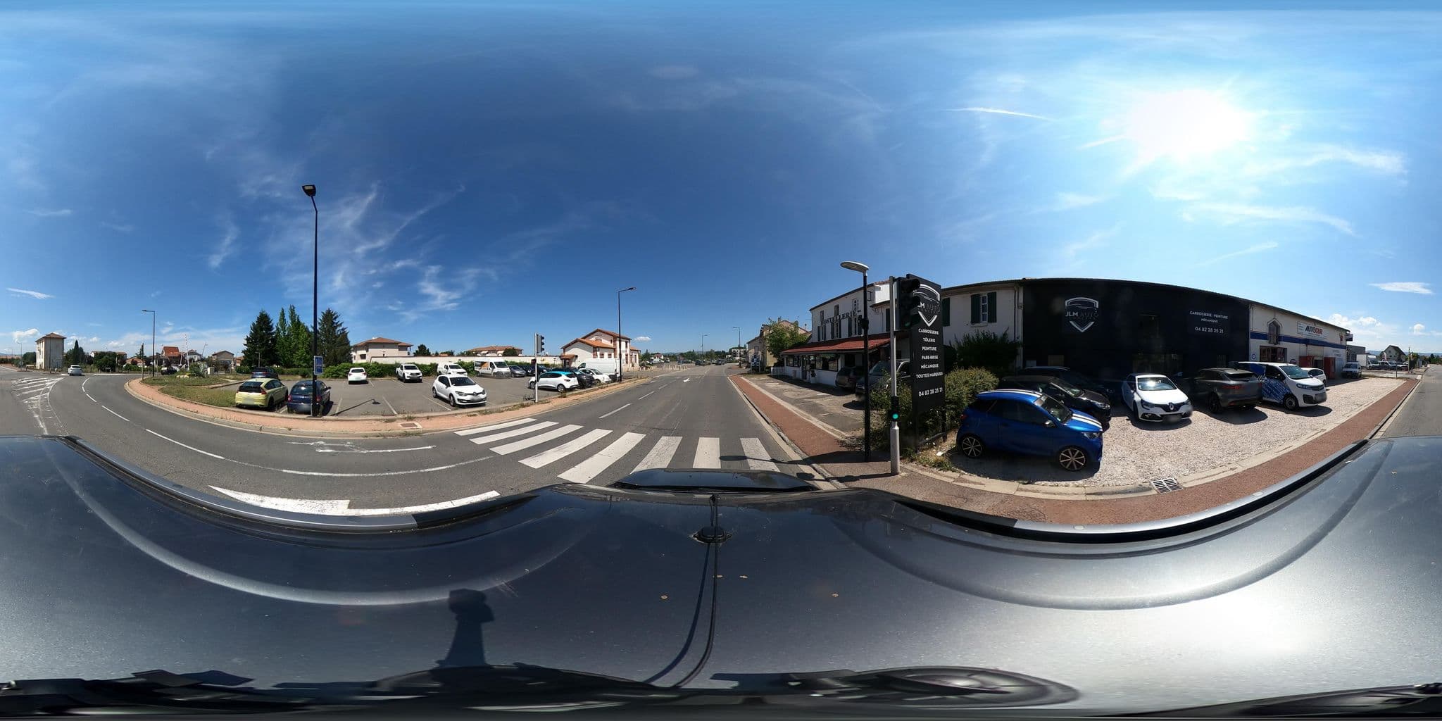 Street view near Hostellerie des Voyageurs, Bonson — © eric_s (CC BY-SA · Mapillary)