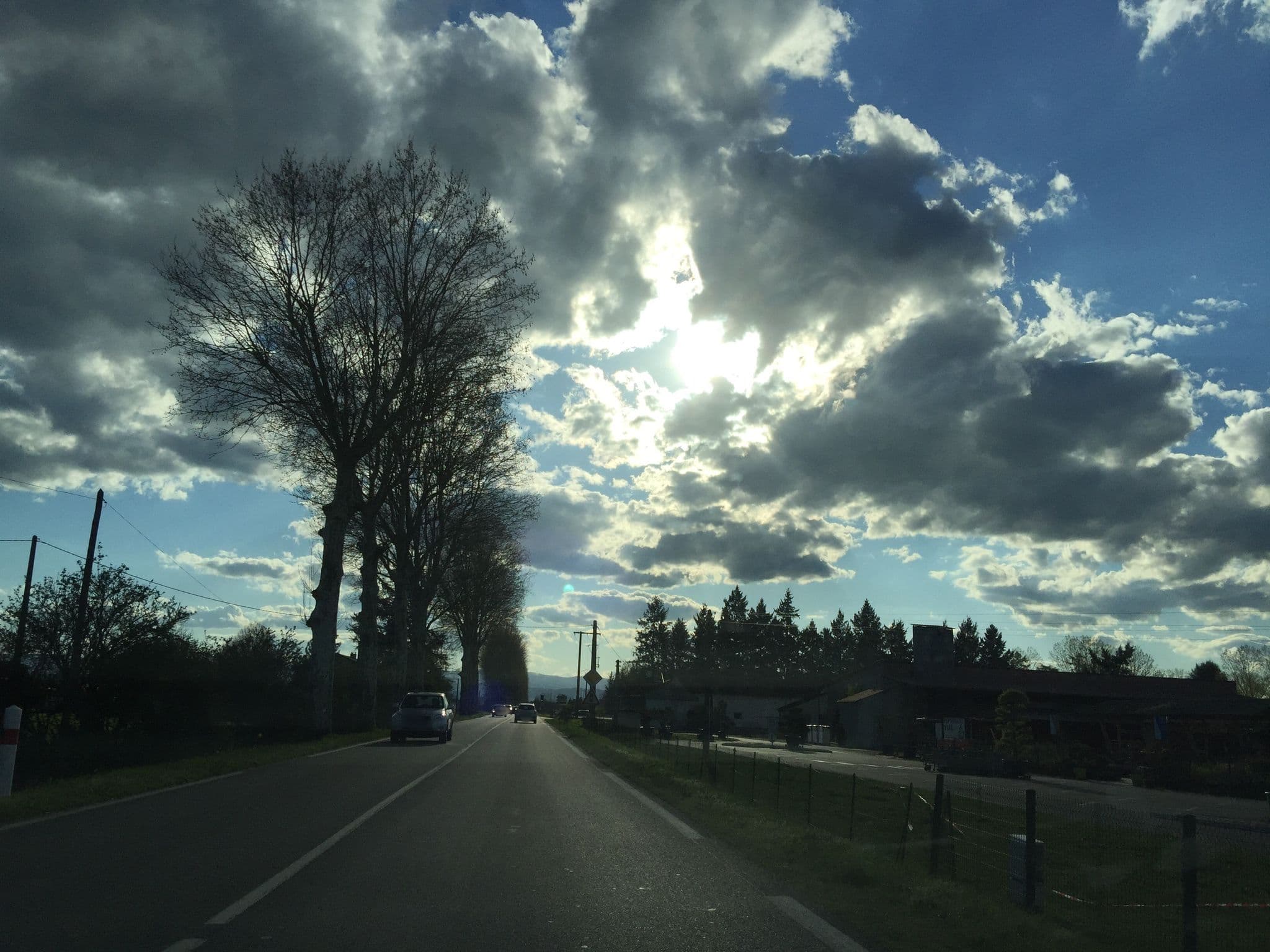 Street view near Restaurant le Chaudron, Feurs — © geraldchatagnon (CC BY-SA · Mapillary)