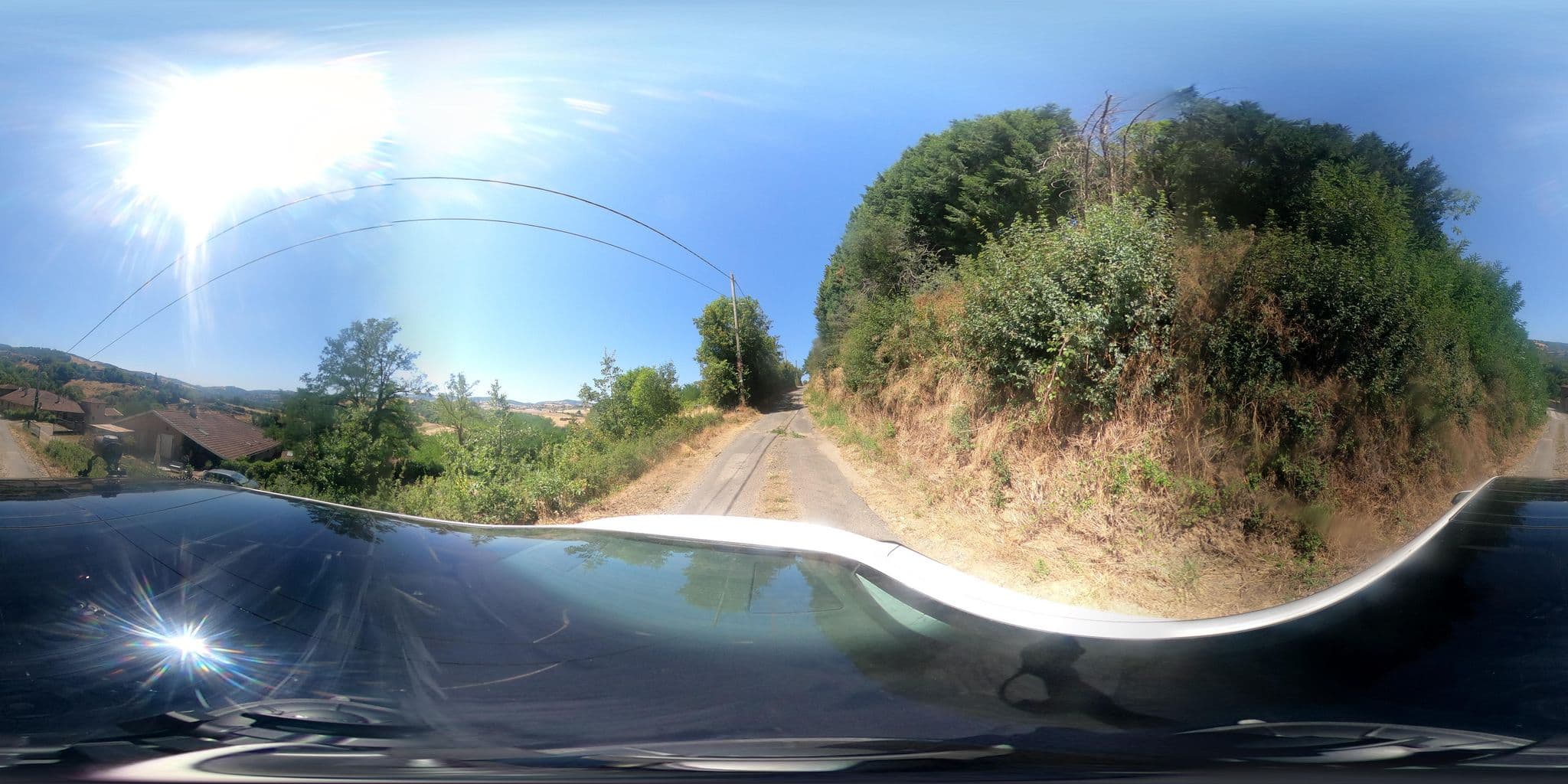 Street view near Gite les Gouttes, Bessenay — © sogefi (CC BY-SA · Mapillary)