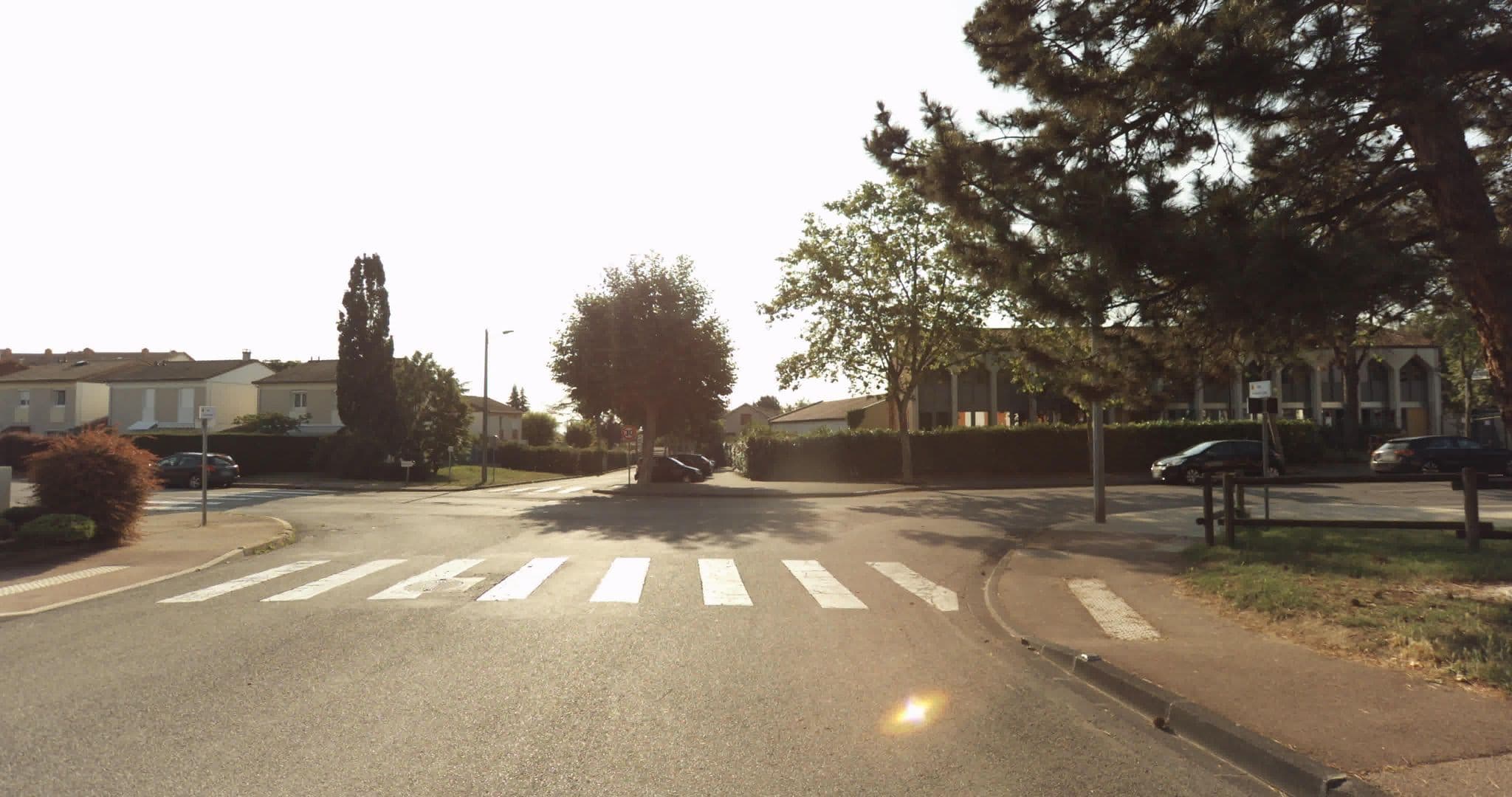 Street view near Centre de Loisirs Municipal Paul Cezanne, Montbrison — © sogefi (CC BY-SA · Mapillary)