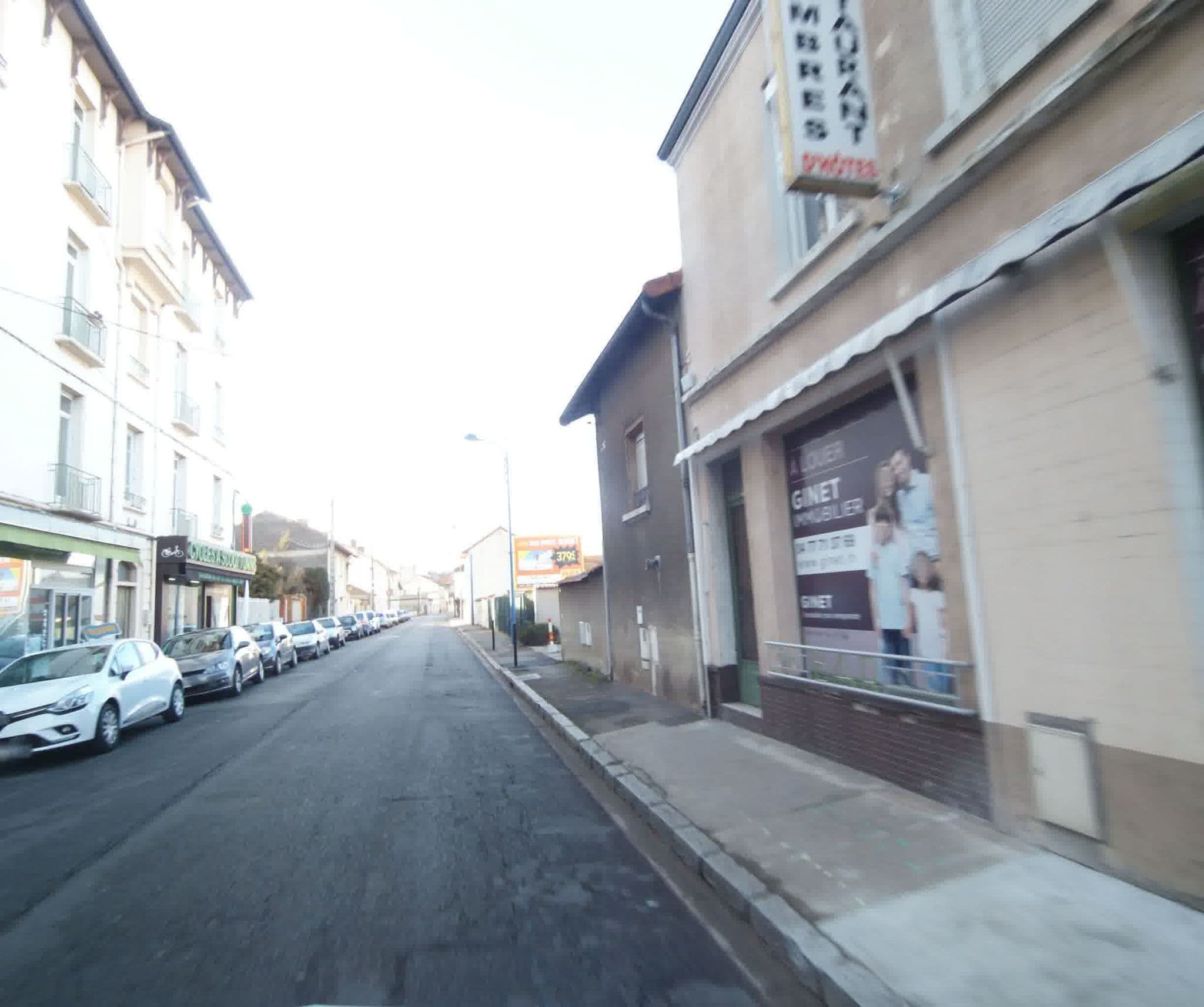 Street view near Hostellerie de la Renaissance, Roanne — © sogefi (CC BY-SA · Mapillary)