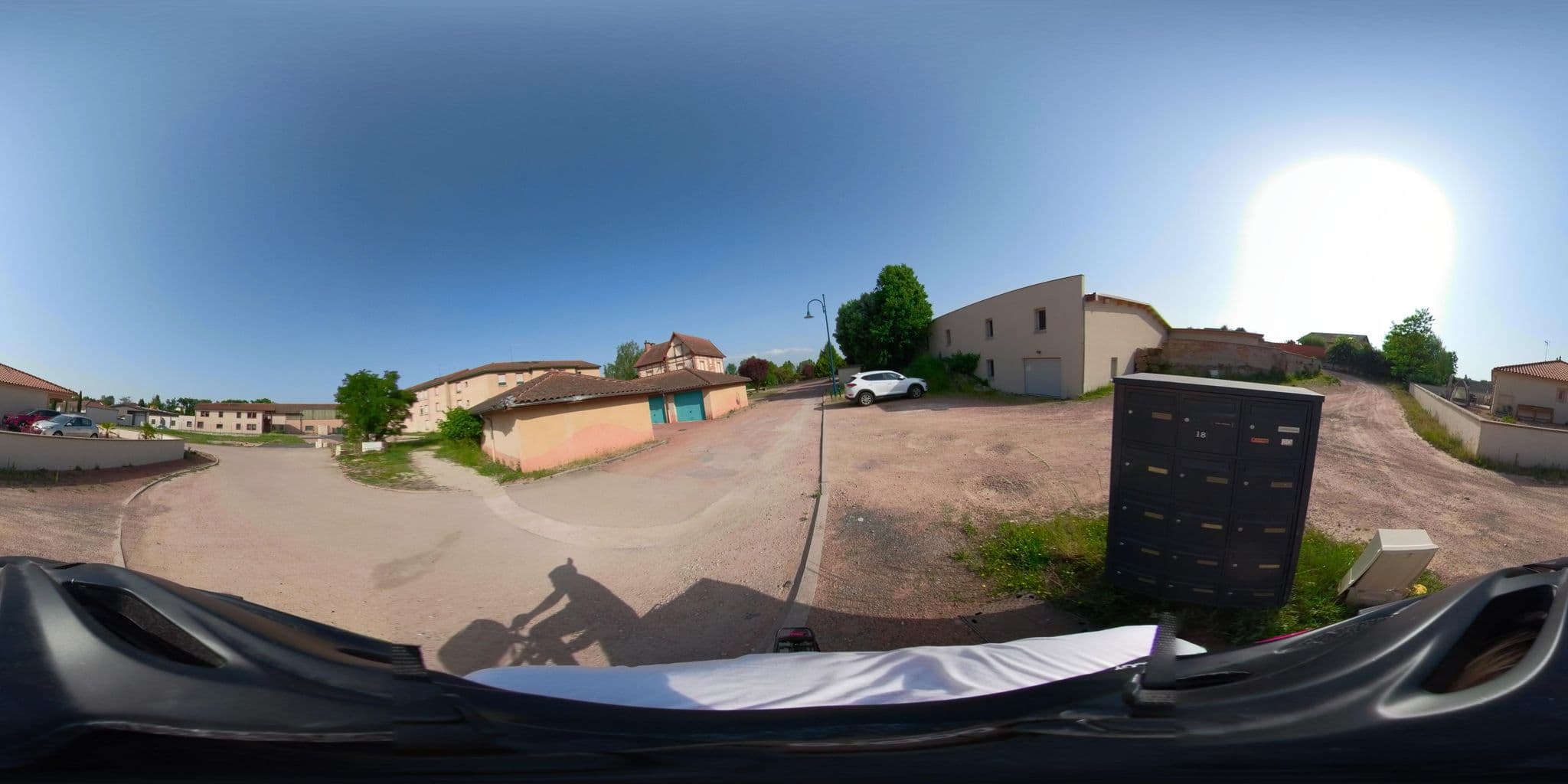 Street view near Baron François, Briennon — © capmoustache (CC BY-SA · Mapillary)