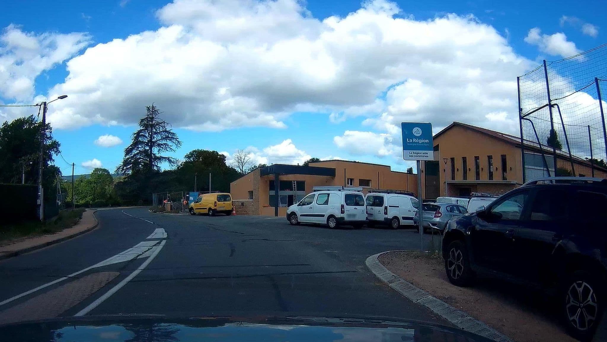 Street view near Cinque Terre Concetti, Liergues — © micmin1972 (CC BY-SA · Mapillary)