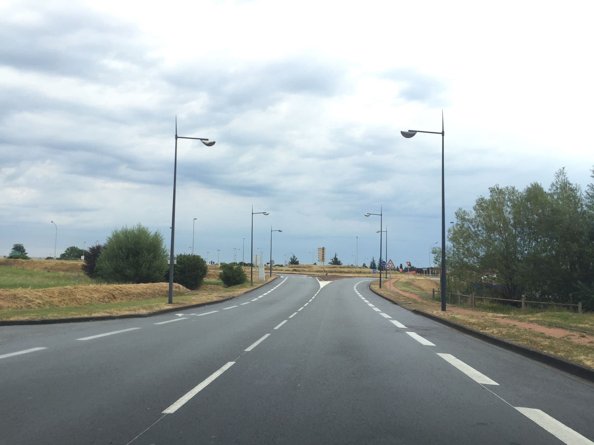 Street view near Ace Hôtel Roanne, Mably — © zimmy (CC BY-SA · Mapillary)