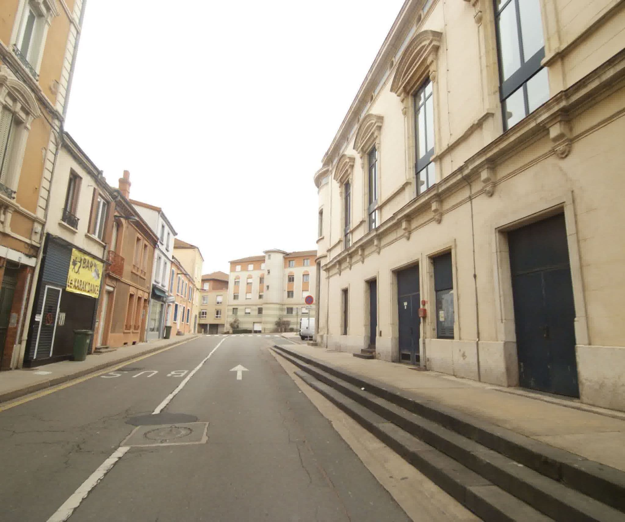 Street view near Appartement Studio patio centre ville Roanne, Roanne — © sogefi (CC BY-SA · Mapillary)