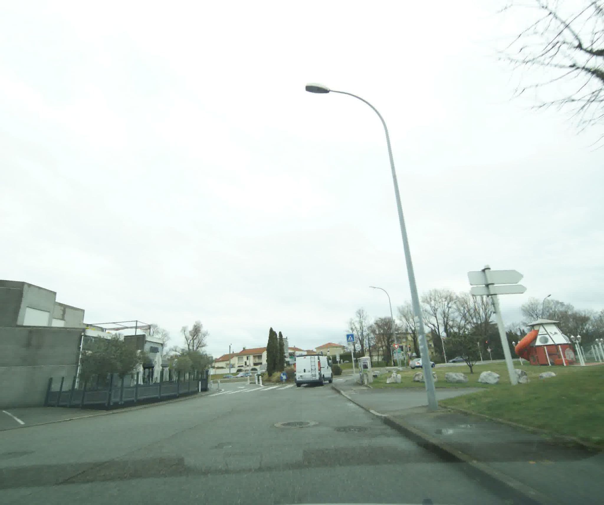Street view near Mercure Valence Nord, Bourg-lès-Valence — © sogefi (CC BY-SA · Mapillary)