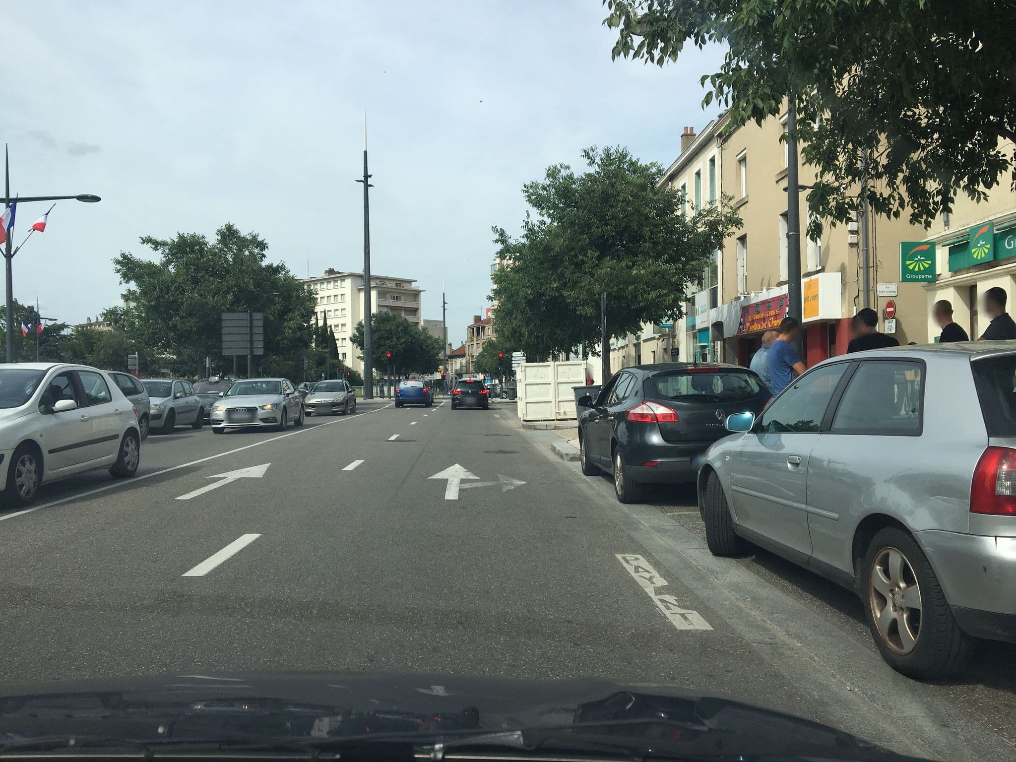 Street view near L'Oasis, Valence — © cabinetcourbi (CC BY-SA · Mapillary)