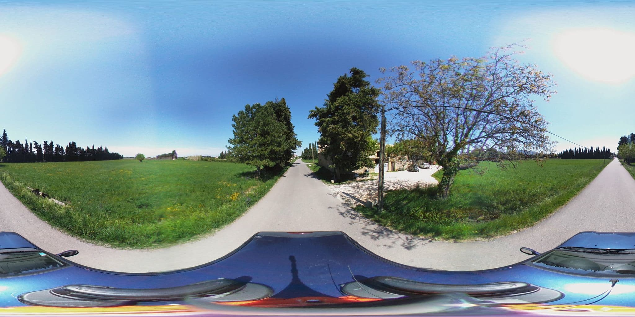 Street view near La Grange Bessac, Violès — © cabinetcourbi (CC BY-SA · Mapillary)