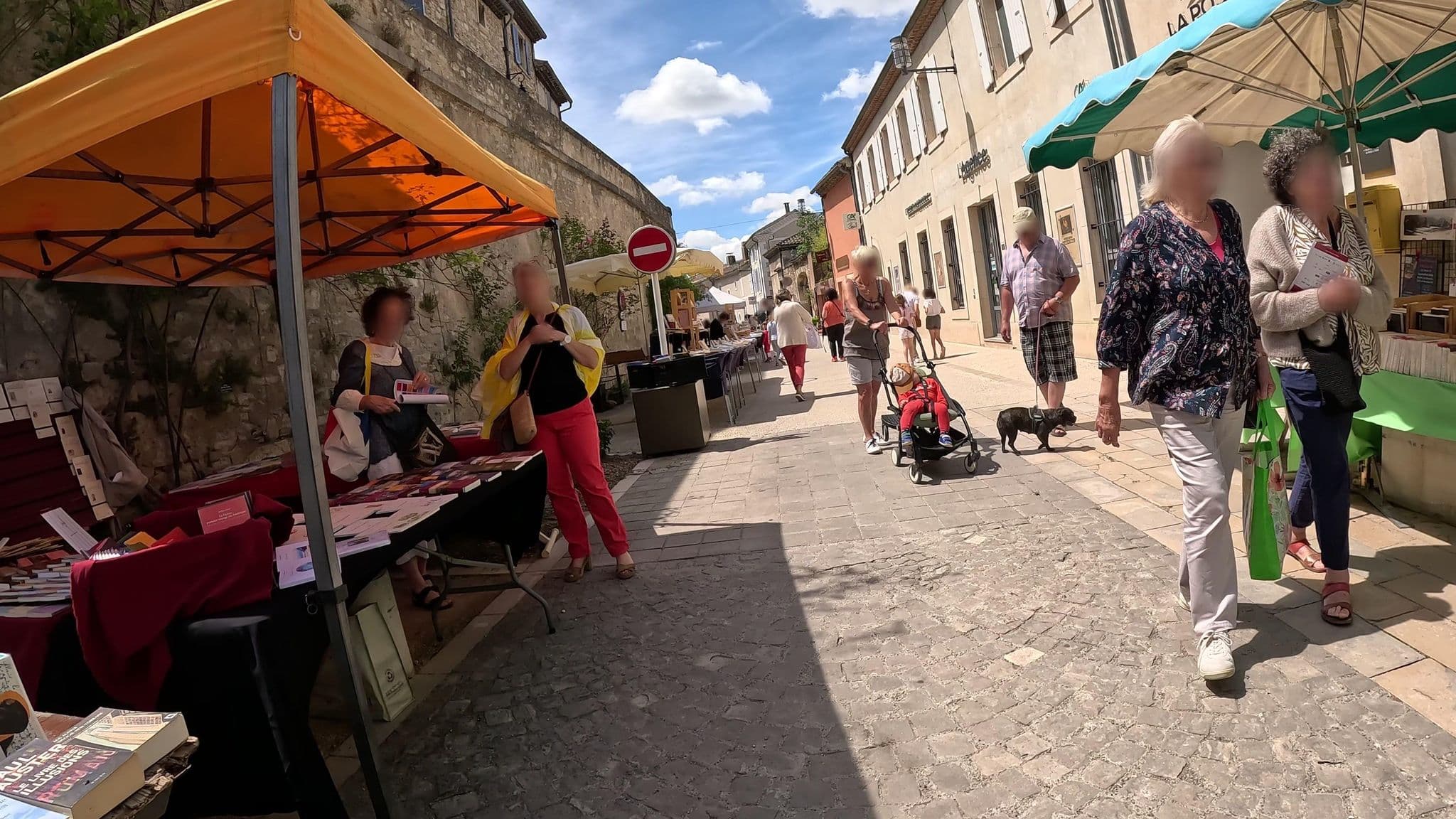 Street view near Ca.Fe, Grignan — © madel (CC BY-SA · Mapillary)