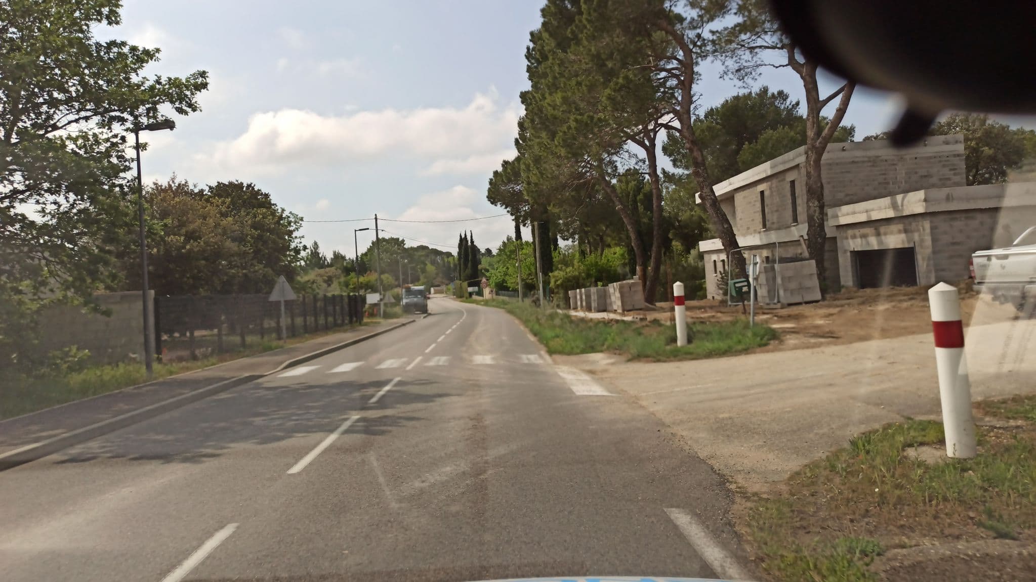 Street view near Maison Pampa, Uchaux — © pol21 (CC BY-SA · Mapillary)