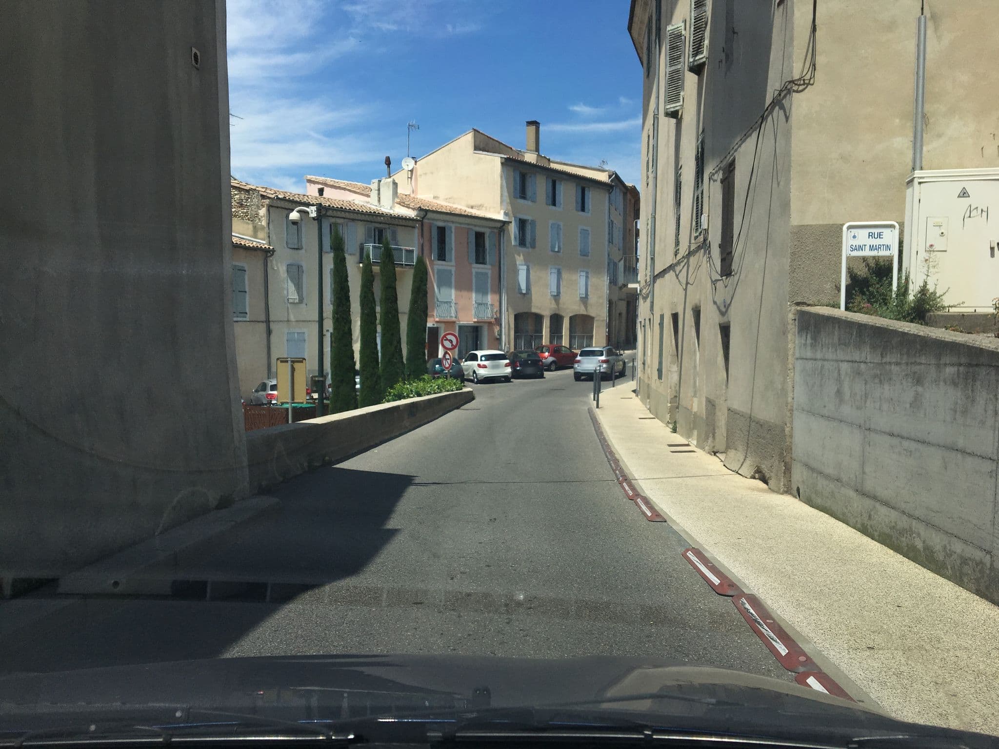 Street view near Le Cheynet, Montélimar — © cabinetcourbi (CC BY-SA · Mapillary)
