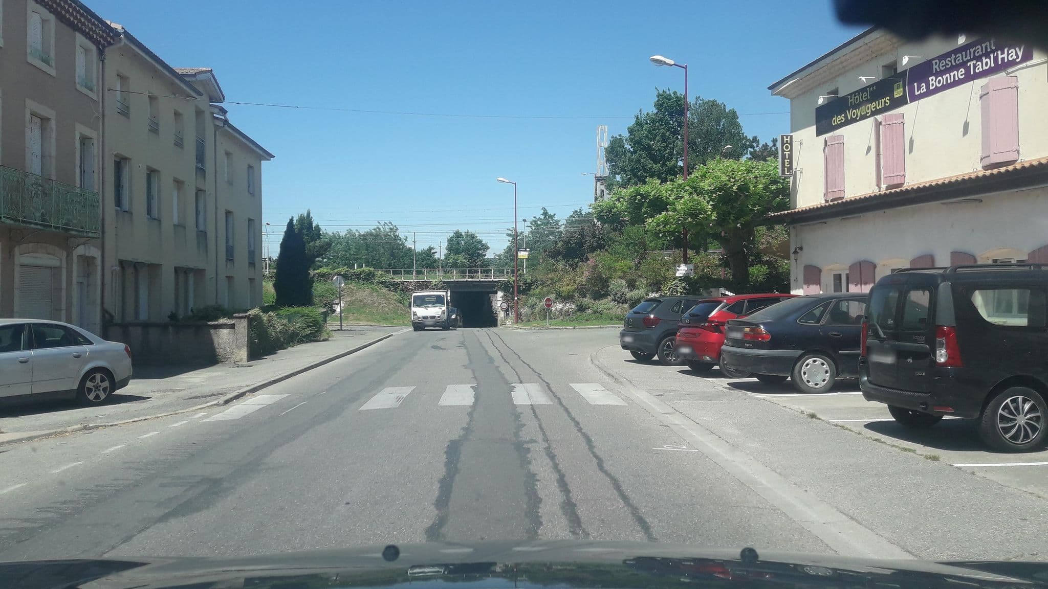 Street view near Le logis des voyageurs, Livron-sur-Drôme — © eric_s (CC BY-SA · Mapillary)