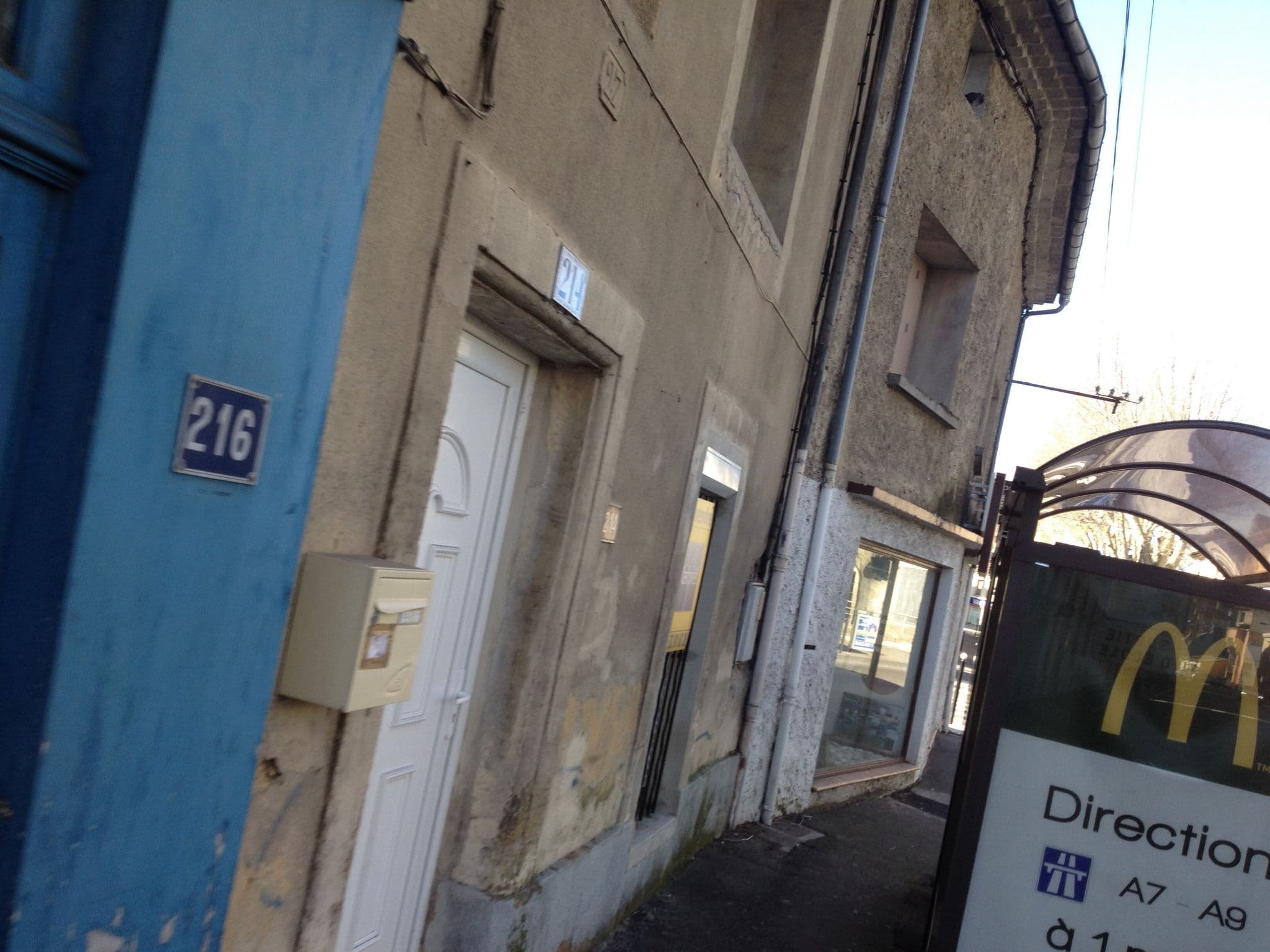 Street view near Cigaloun, Orange — © zimmy (CC BY-SA · Mapillary)