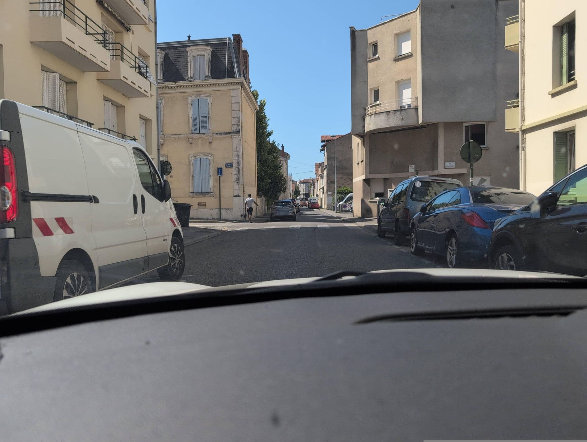 Street view near Un Jardin Vers le Sud, Valence — © schouf26 (CC BY-SA · Mapillary)