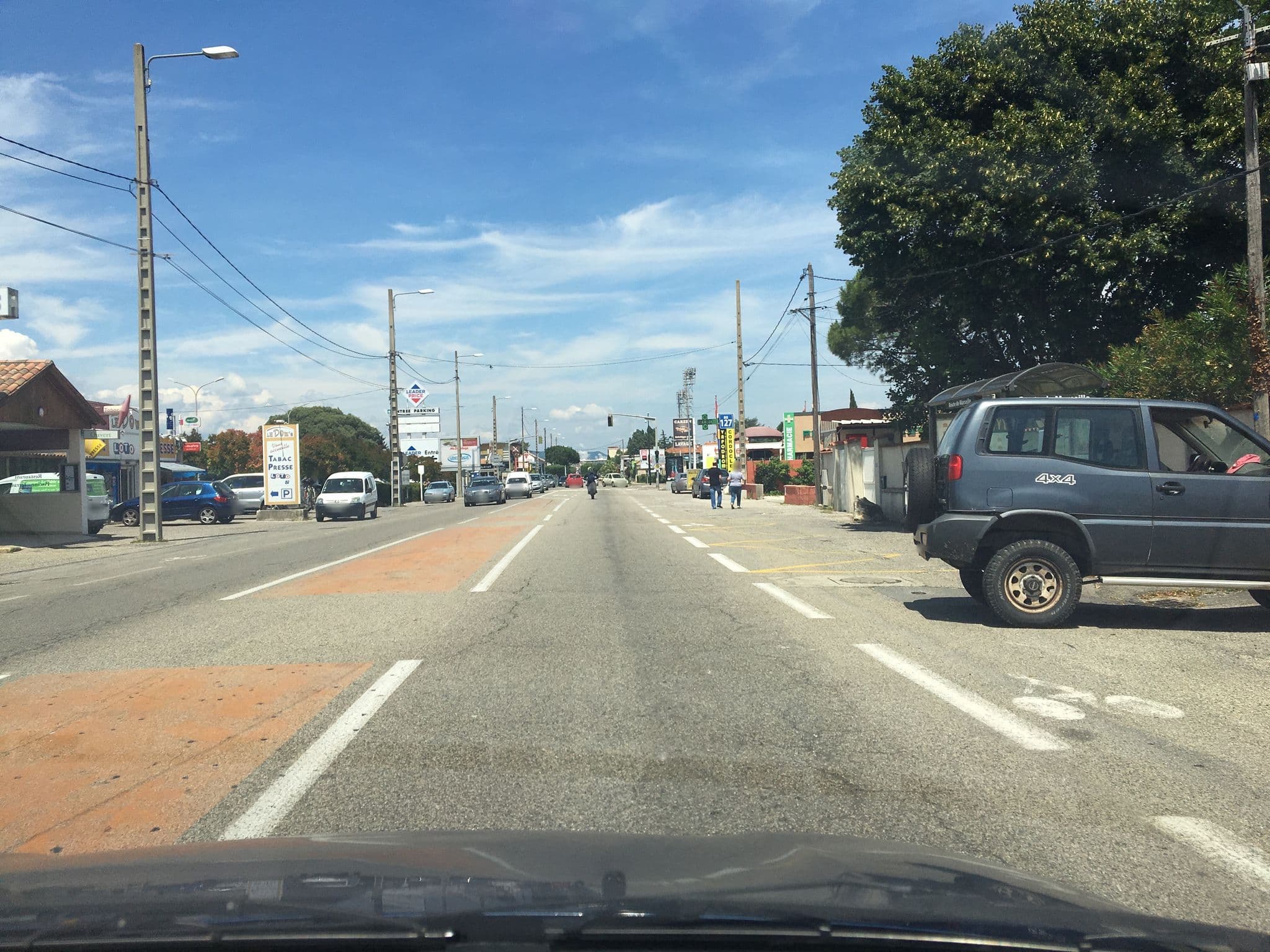 Street view near Hotel Mistral, Montélimar — © cabinetcourbi (CC BY-SA · Mapillary)