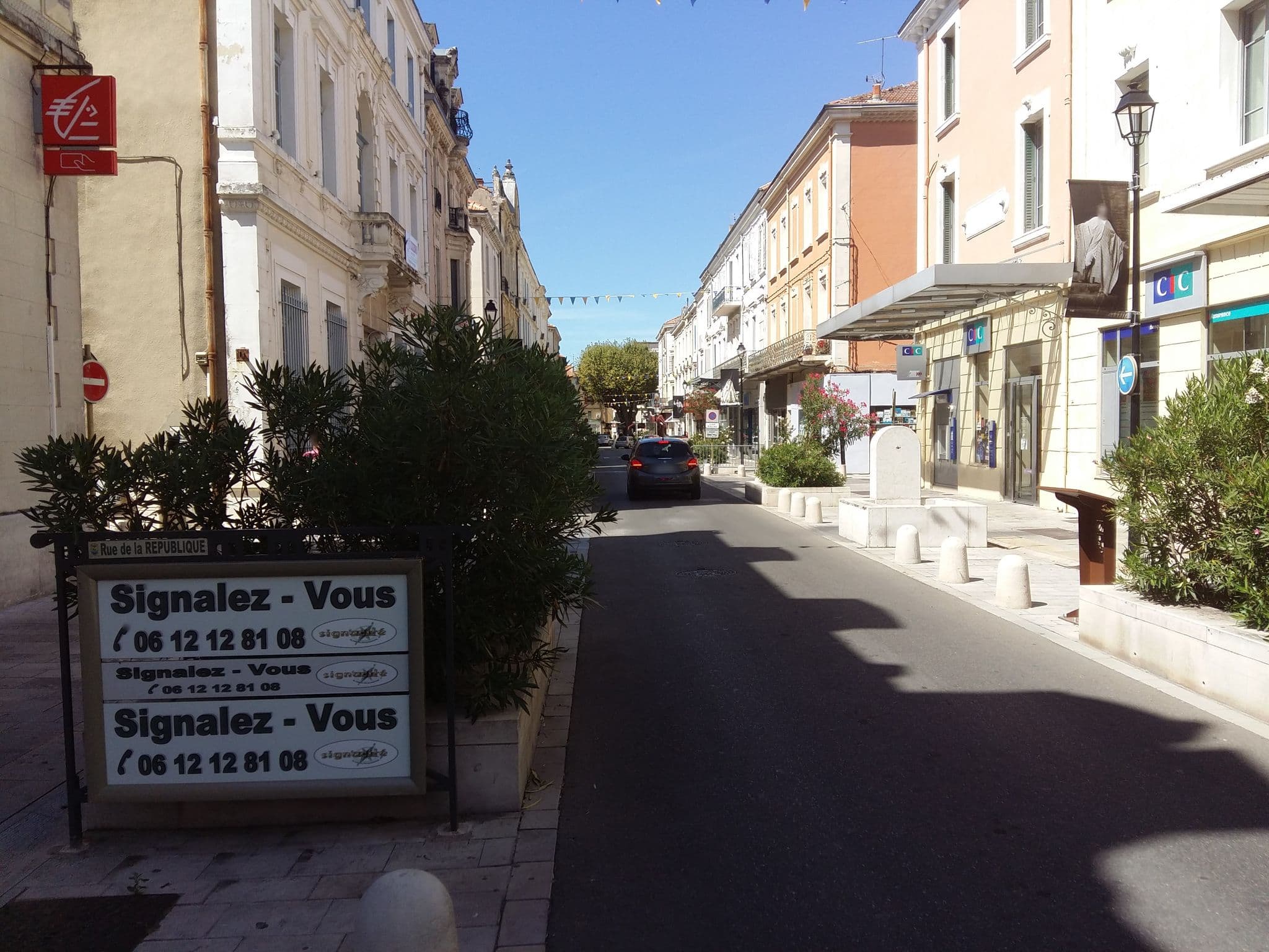 Street view near Selectour - Corail Voyages, Orange — © zimmy (CC BY-SA · Mapillary)