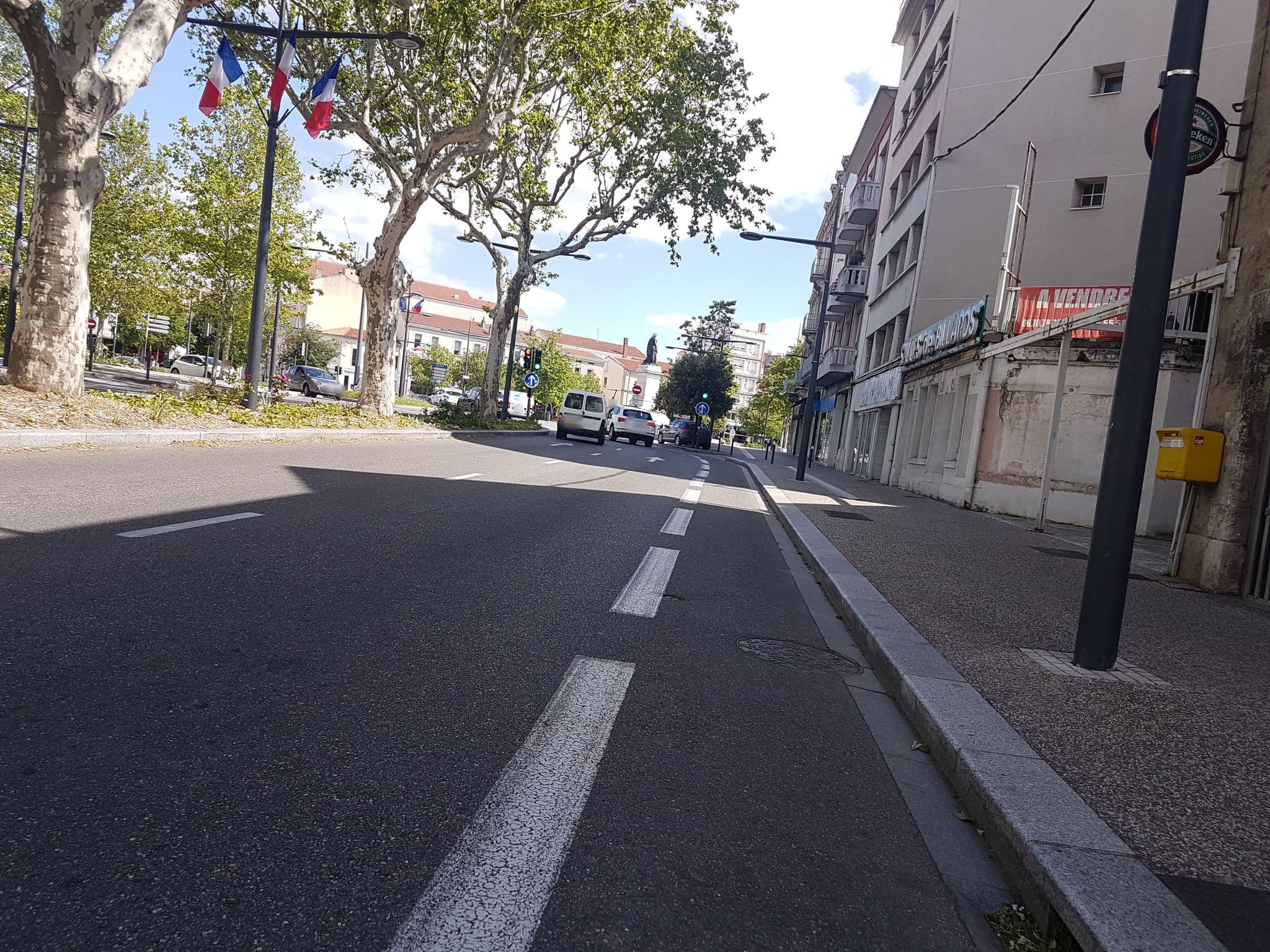 Street view near Selectour - Valence Voyages, Bourg-lès-Valence — © changchun1 (CC BY-SA · Mapillary)