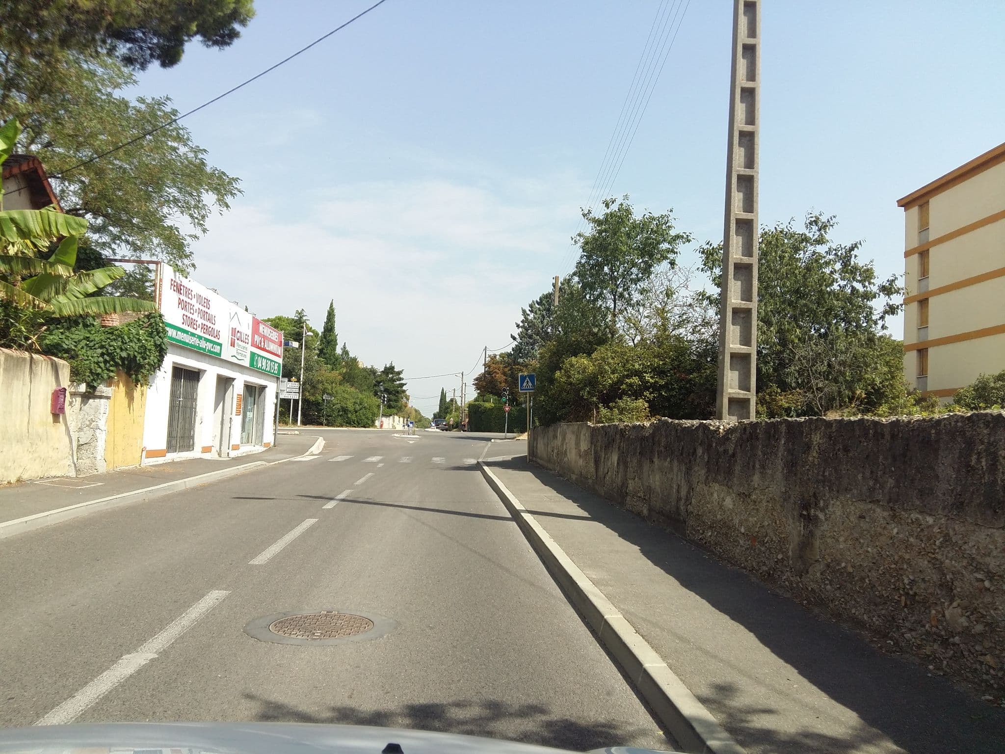 Street view near Villa Leona, Bollène — © zimmy (CC BY-SA · Mapillary)