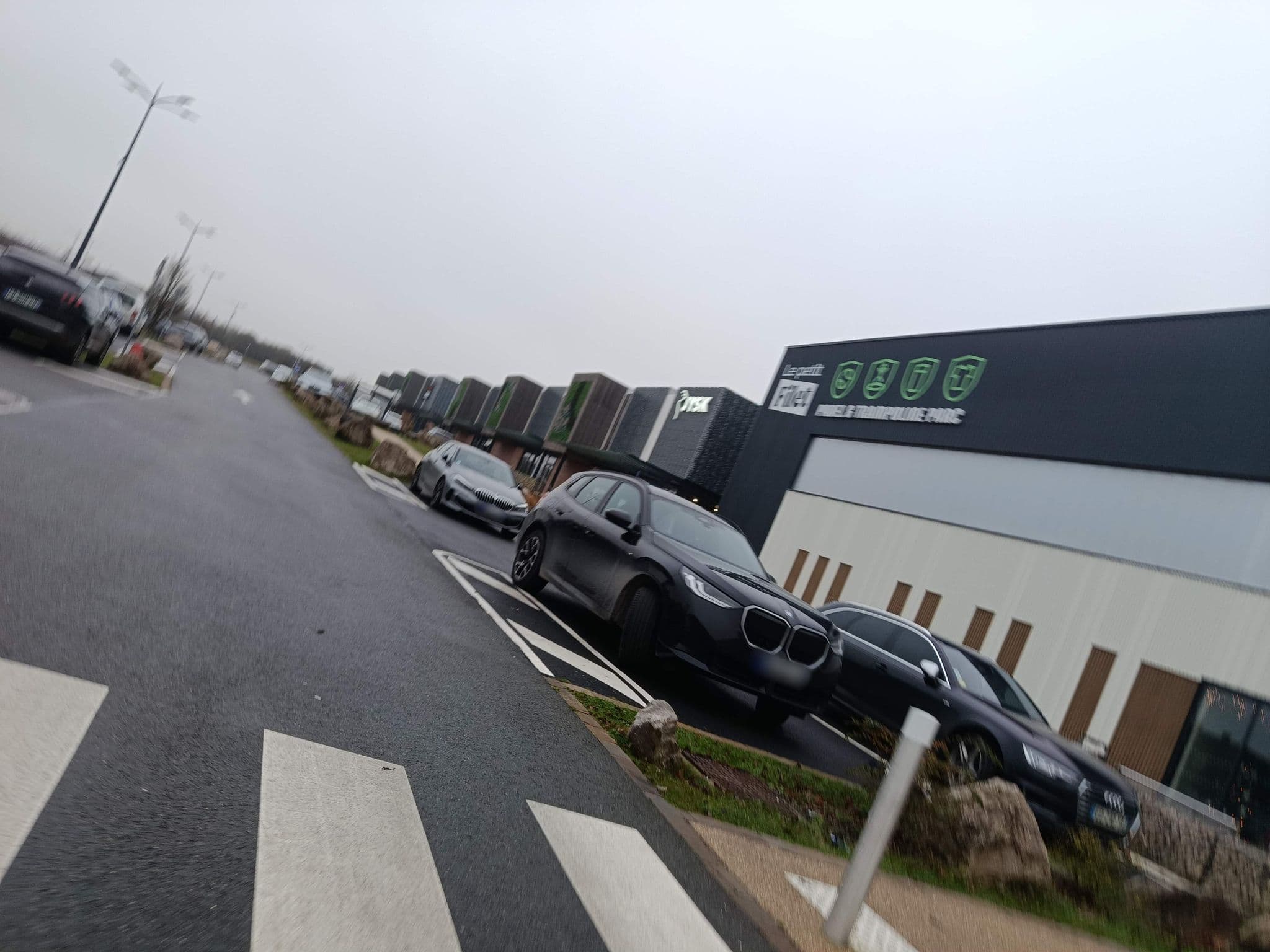 Street view near Le Petit Filet, Anzin-Saint-Aubin — © kritic (CC BY-SA · Mapillary)