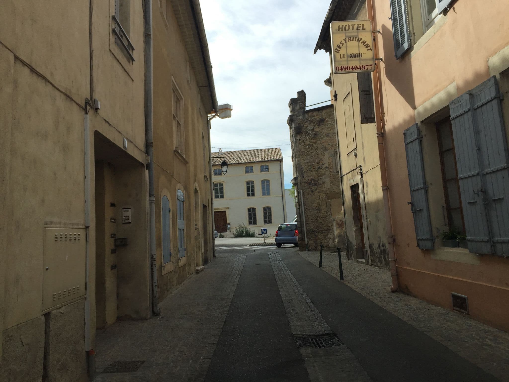 Street view near Hôtel le XVIIIème, Bollène — © zimmy (CC BY-SA · Mapillary)