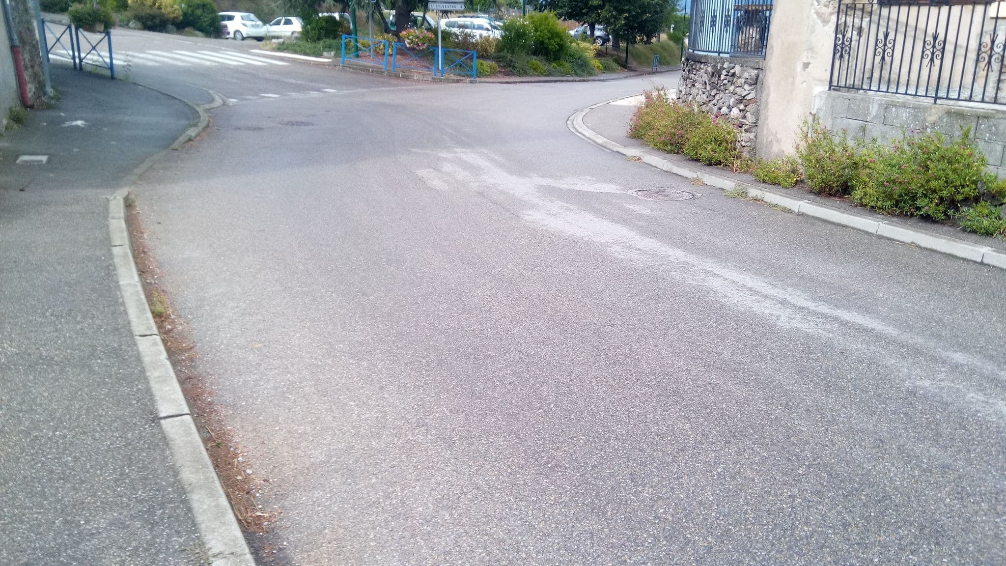 Street view near Rouby Jean-Paul, Mauves — © lilidu07 (CC BY-SA · Mapillary)