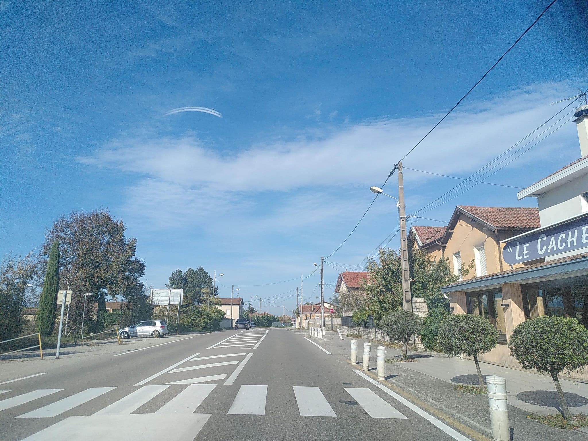 Street view near Hôtel Restaurant Paris Nice, Chanas — © tr4sk (CC BY-SA · Mapillary)