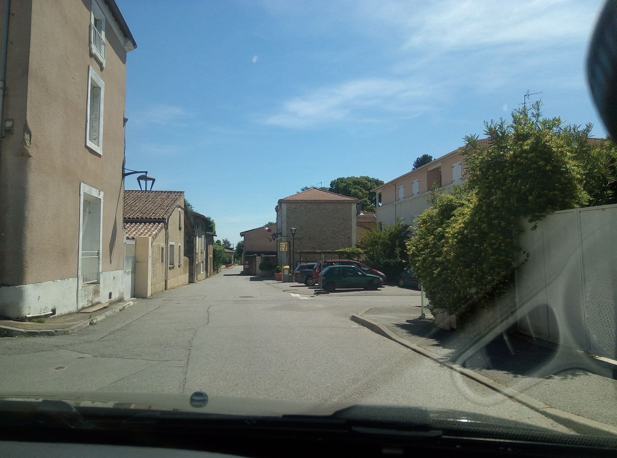 Street view near Ange Max, Chanos-Curson — © dupoxy (CC BY-SA · Mapillary)