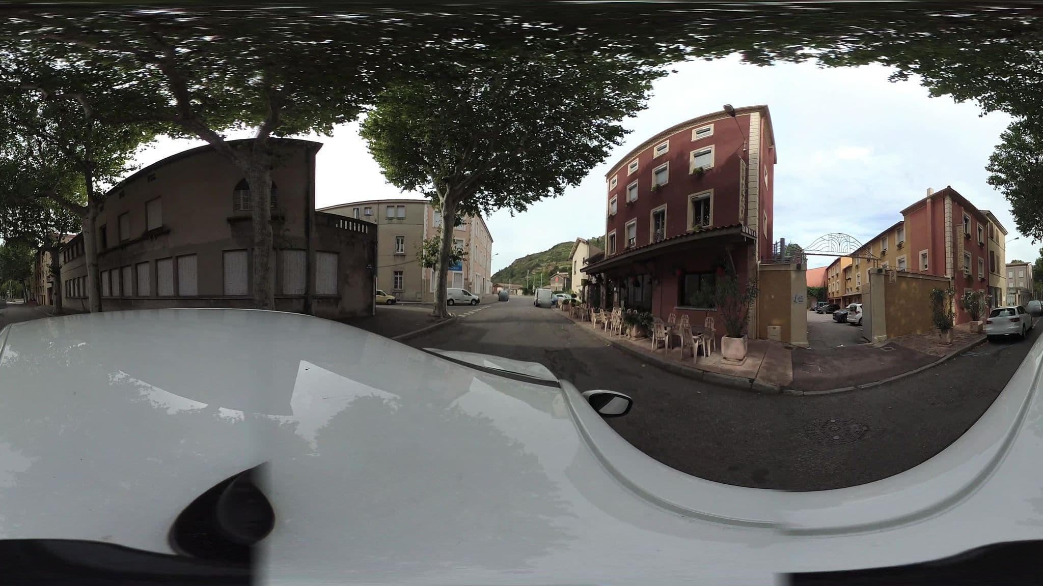 Street view near Logis Hôtel Azalées, Tournon-sur-Rhône — © arteragence (CC BY-SA · Mapillary)