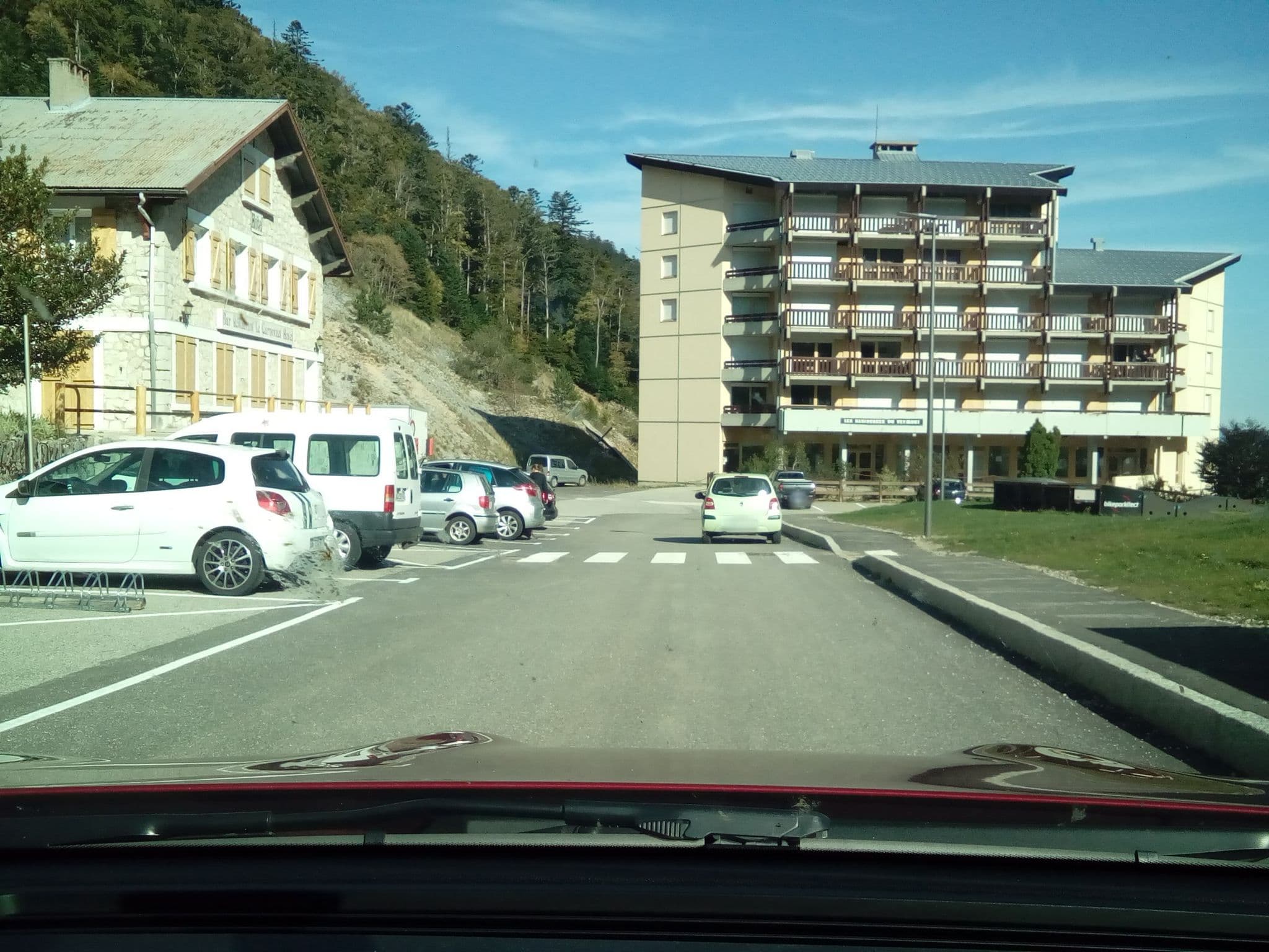 Street view near Hôtel Restaurant Carnotzet, Die — © siddhartha69 (CC BY-SA · Mapillary)