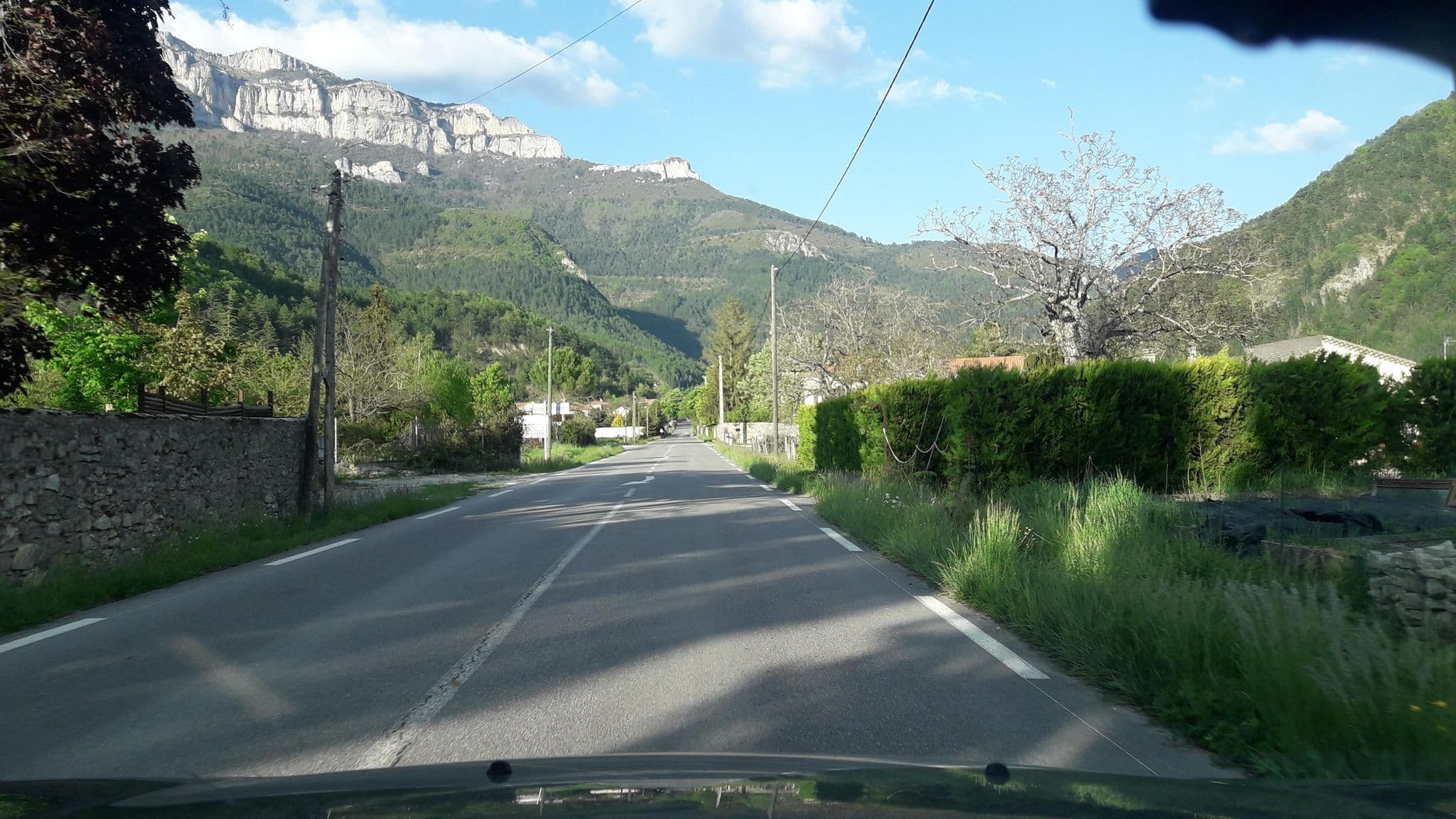Street view near L'Enclos B&B, Die — © eric_s (CC BY-SA · Mapillary)