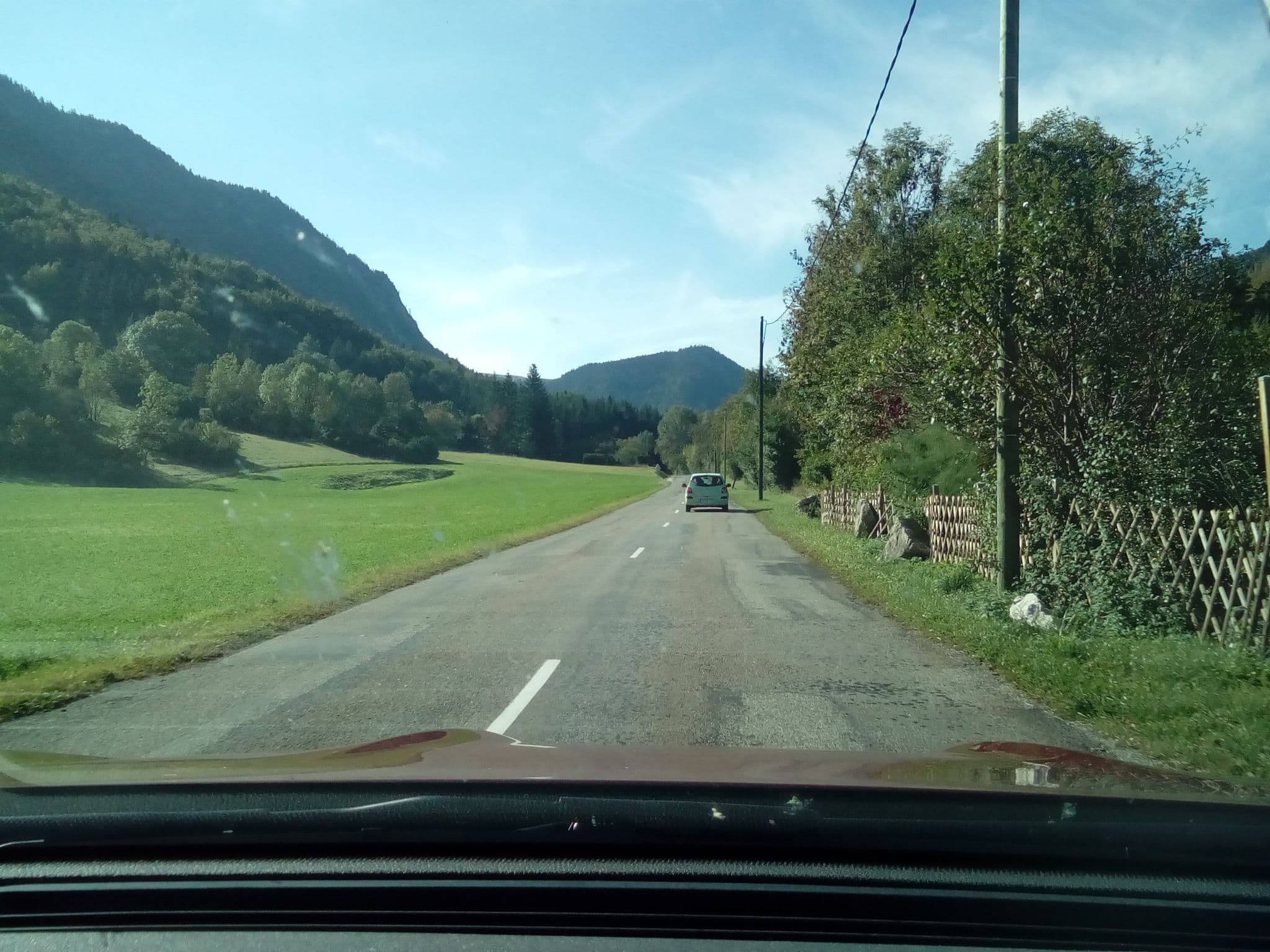 Street view near La Vernaisienne, Die — © siddhartha69 (CC BY-SA · Mapillary)