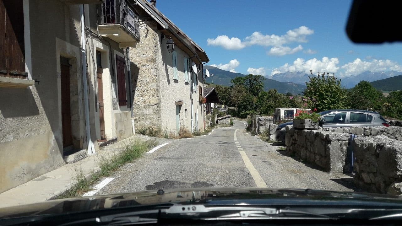 Street view near La Ferme du Mont Inaccessible, Mens — © eric_s (CC BY-SA · Mapillary)