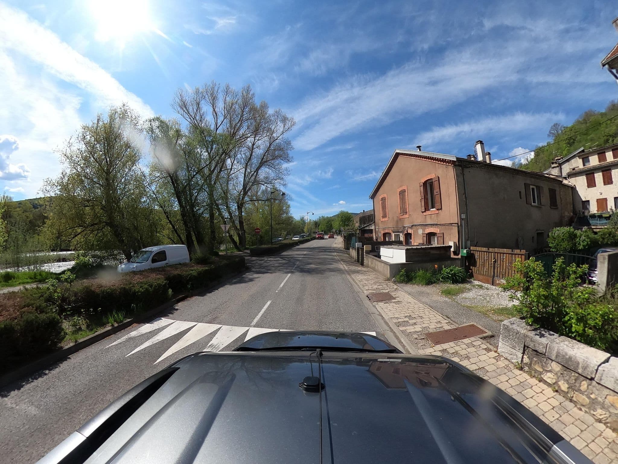 Street view near Hôtel Restaurant du Grand Buëch, Serres — © eric_s (CC BY-SA · Mapillary)