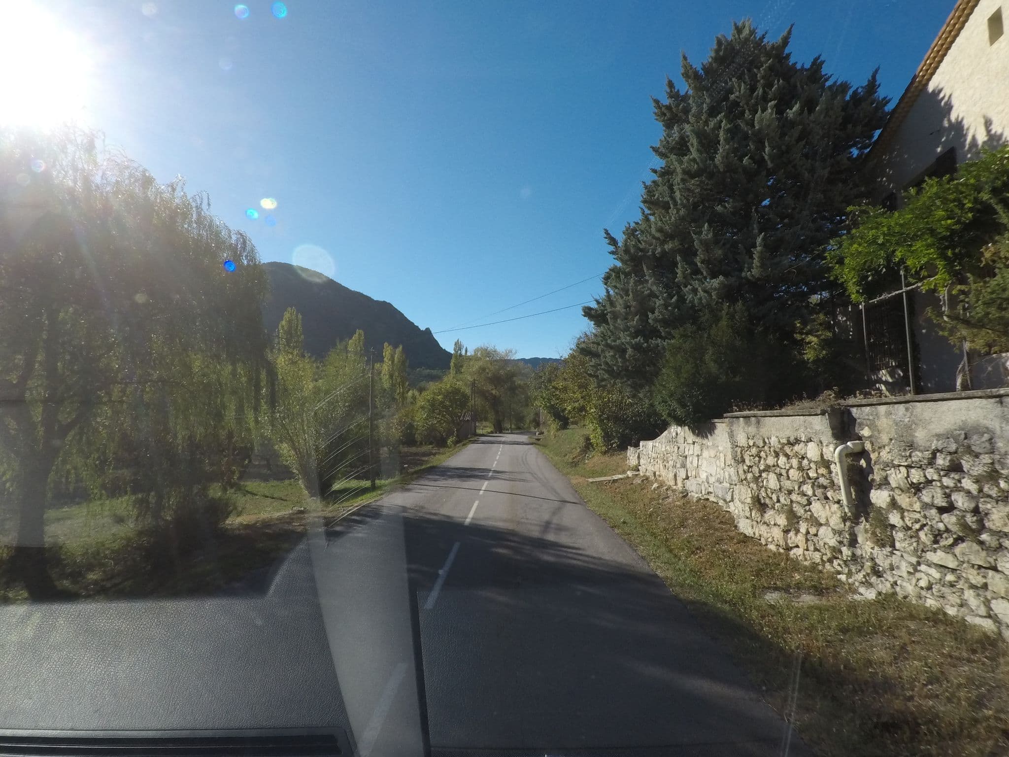 Street view near La petite bergerie, Serres — © yaron (CC BY-SA · Mapillary)