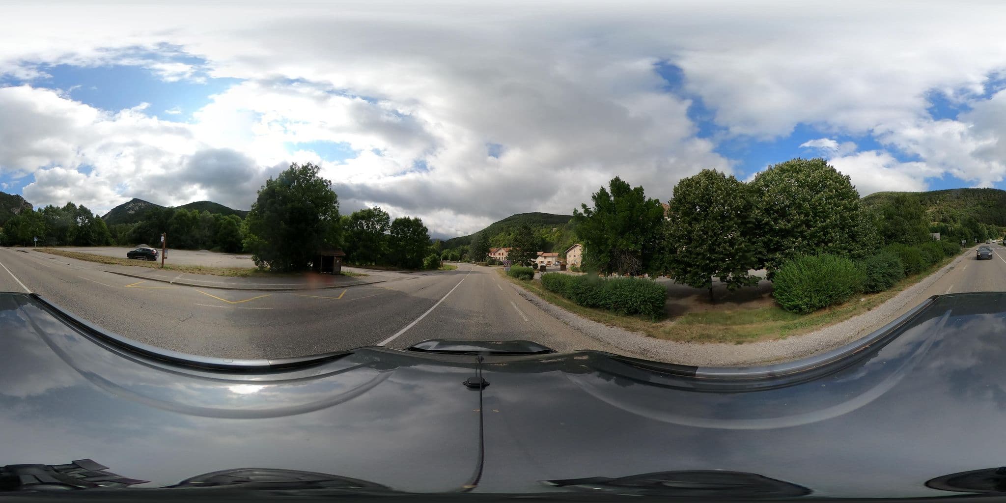 Street view near Hotel des Alpins, Veynes — © eric_s (CC BY-SA · Mapillary)