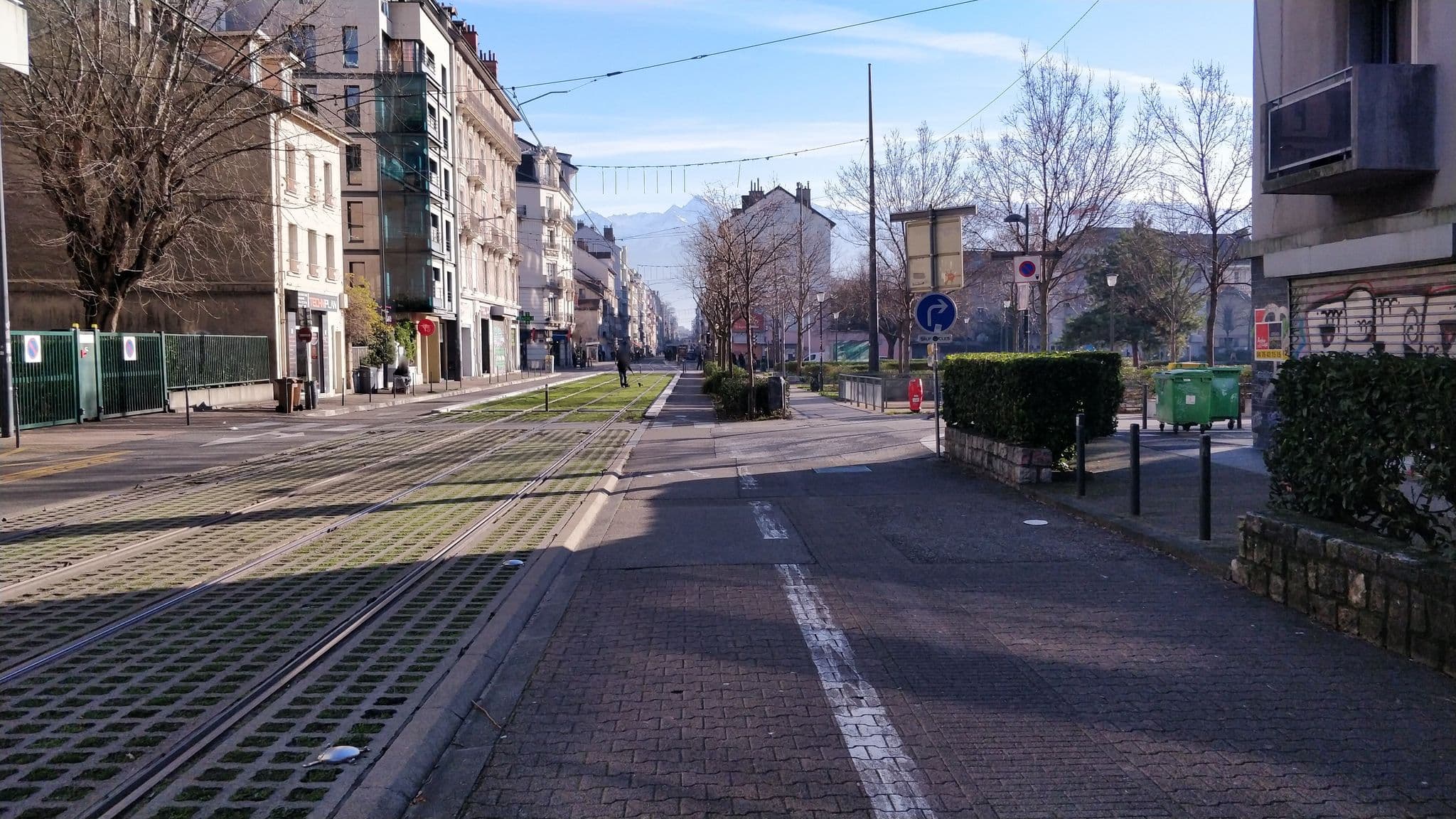 Street view near Assistance Transferts Régions, Fontaine — © zeriss (CC BY-SA · Mapillary)