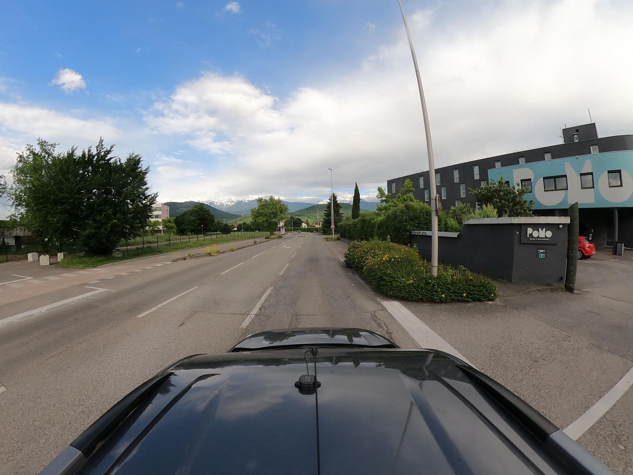 Street view near PoMo Hôtel & Restaurant, Échirolles — © eric_s (CC BY-SA · Mapillary)