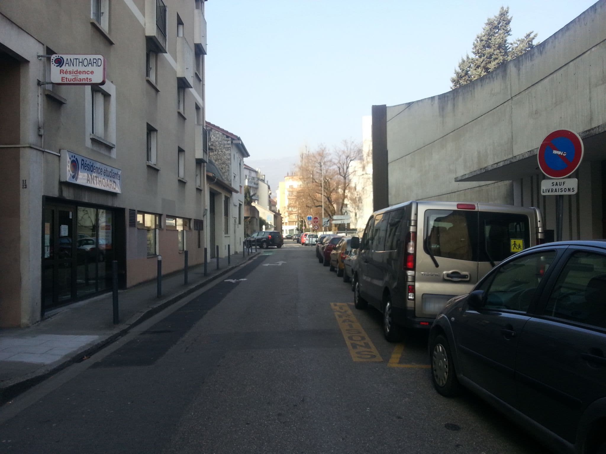 Street view near ONLE Office National pour le Logement Etudiant, Grenoble — © charlesnepote (CC BY-SA · Mapillary)