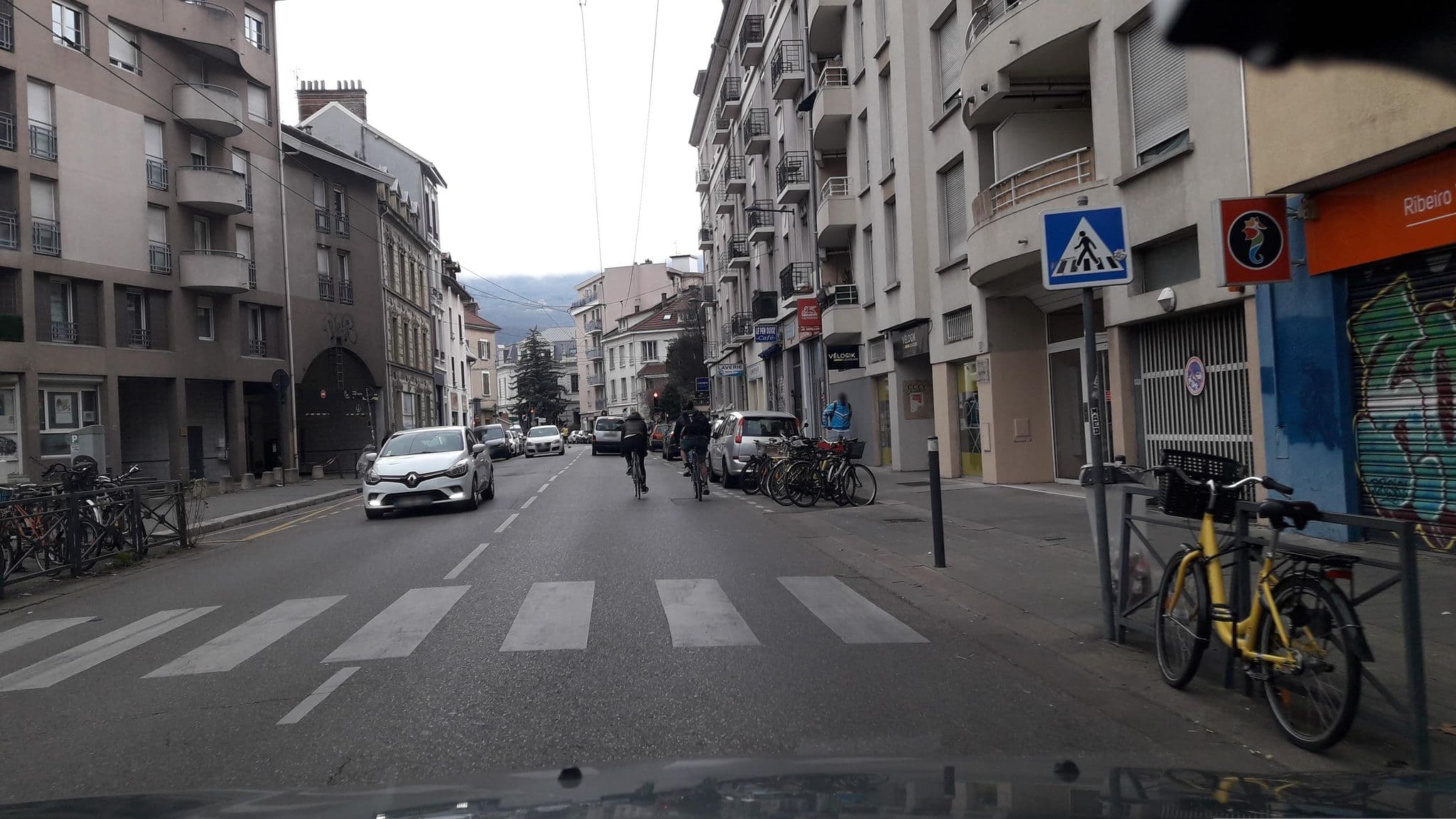 Street view near Selectour - Ribeiro Voyages, Grenoble — © eric_s (CC BY-SA · Mapillary)