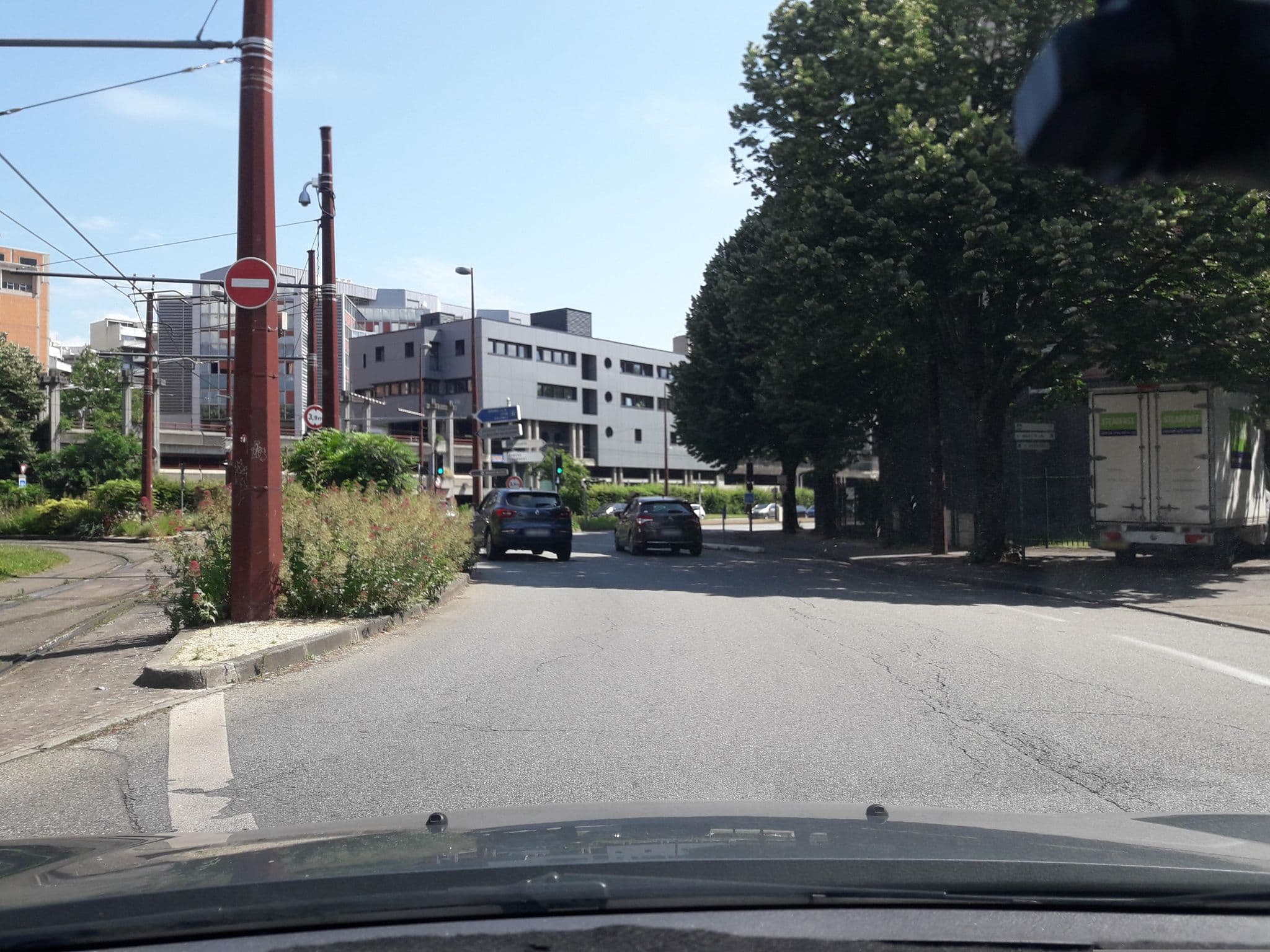 Street view near Park & Suites Elegance Grenoble Alpexpo, Eybens — © eric_s (CC BY-SA · Mapillary)