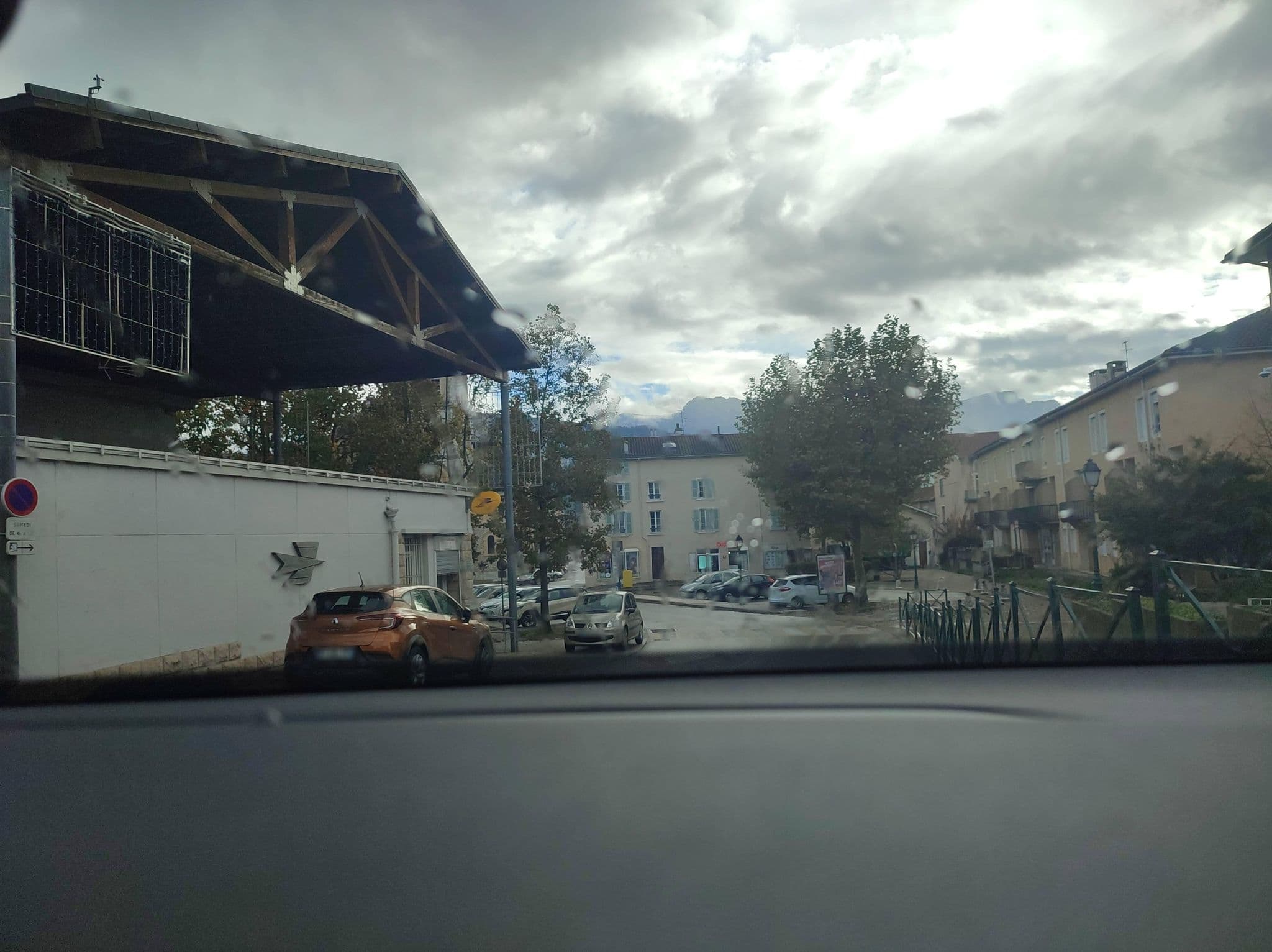 Street view near Premiere Classe Grenoble Nord Moirans, Moirans — © VincentCoq (CC BY-SA · Mapillary)