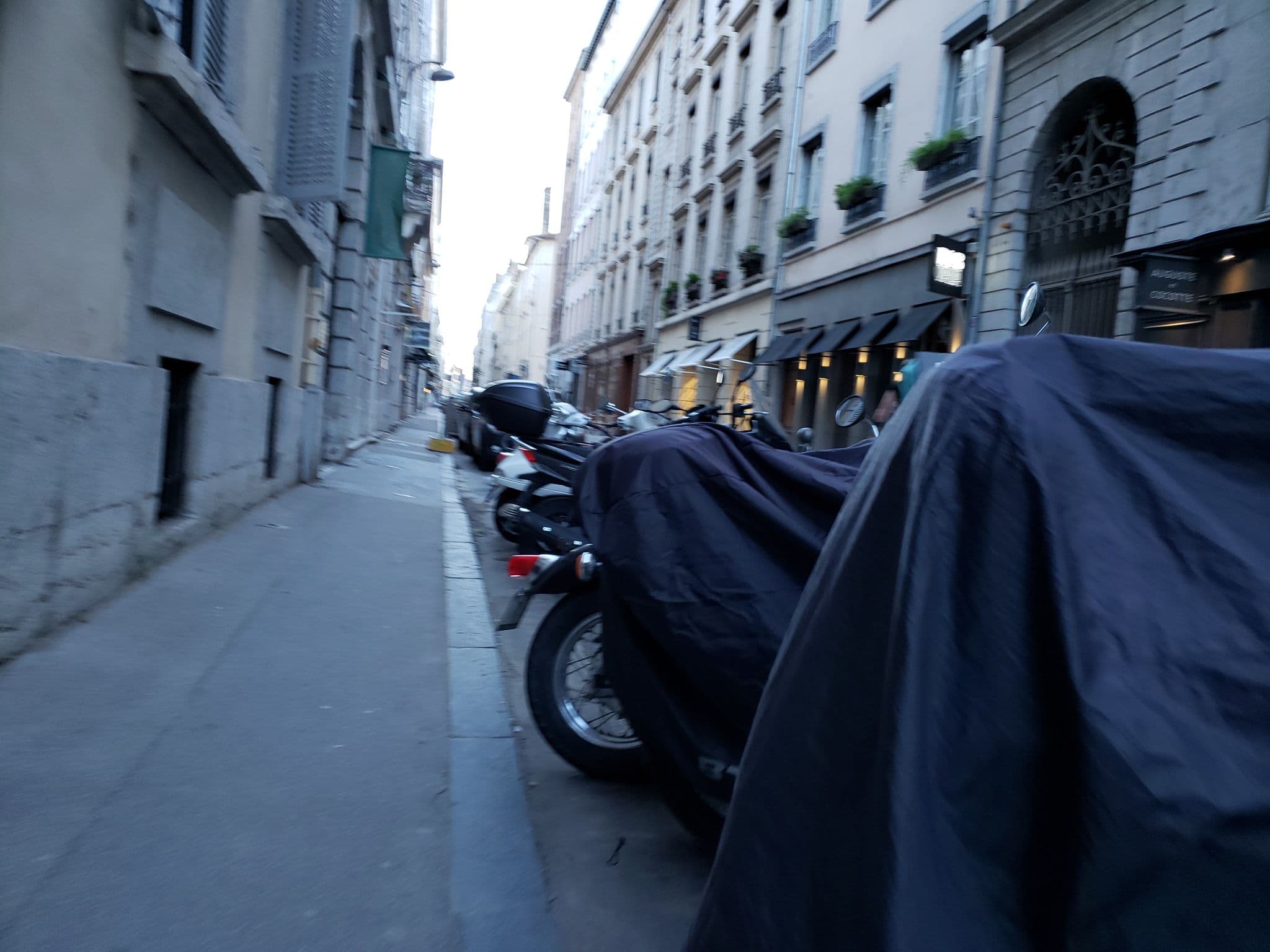 Street view near Mi Hotel Confidence, Lyon 02 — © mapfool (CC BY-SA · Mapillary)