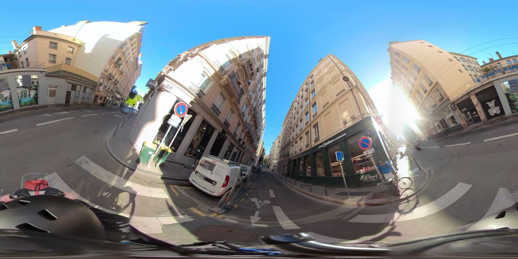Street view near Celect'In Lyon Suites climatisées SkyView, Lyon 01 — © po_gregoire (CC BY-SA · Mapillary)