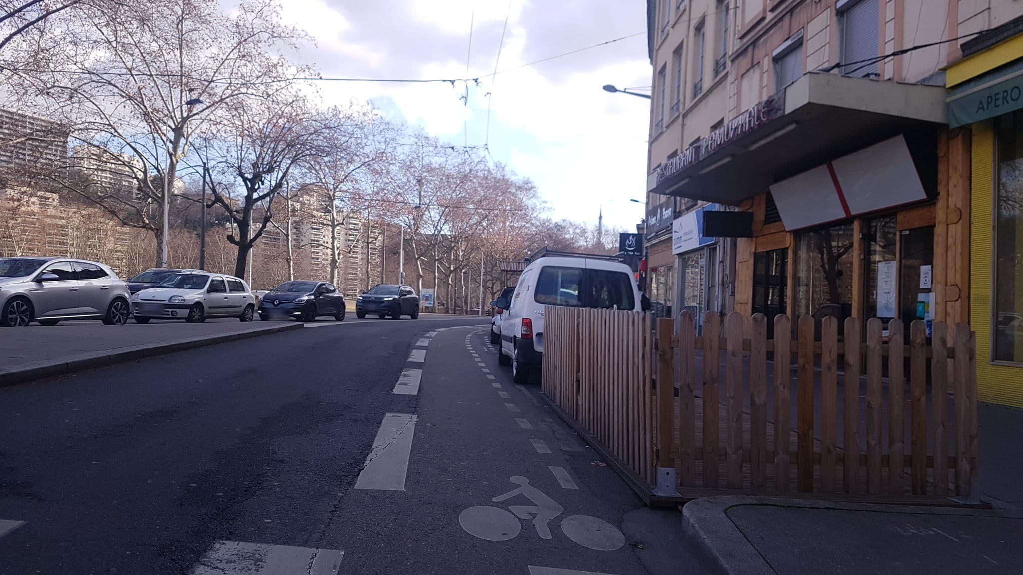 Street view near Les Charmes de Sâone, Lyon 09 — © gileri (CC BY-SA · Mapillary)