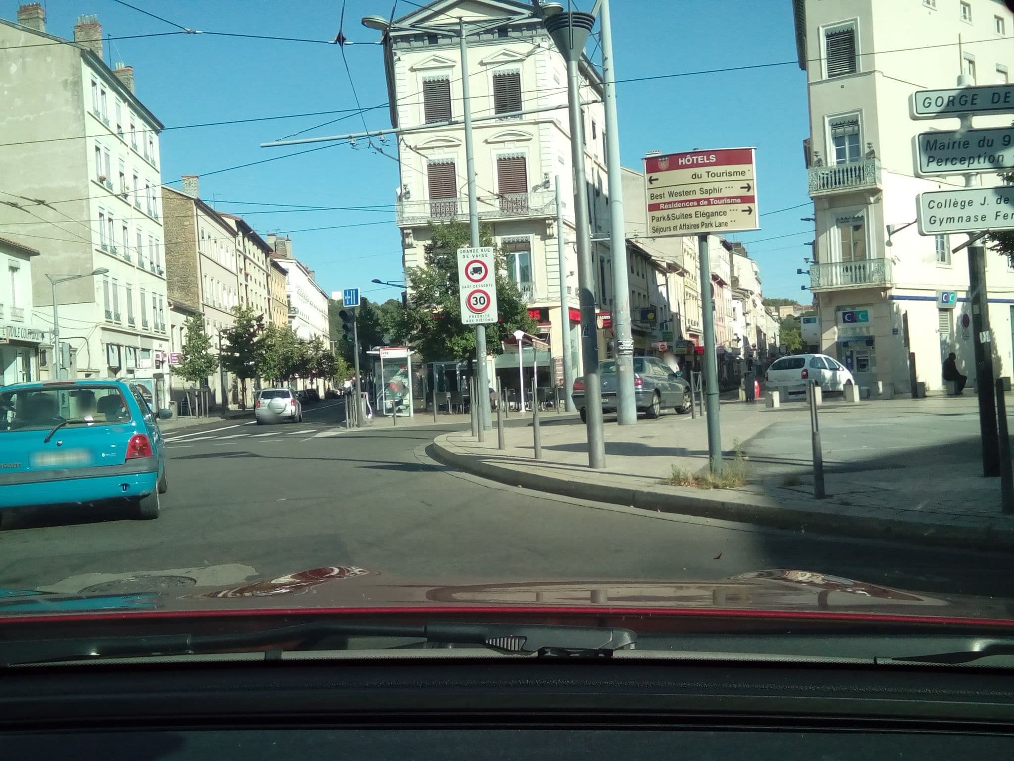 Street view near Park & Suites, Lyon 09 — © siddhartha69 (CC BY-SA · Mapillary)