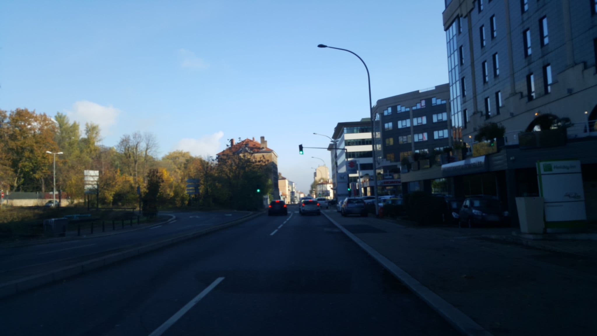 Street view near Novotel Lyon Valvert Tassin, Lyon 09 — © gileri (CC BY-SA · Mapillary)